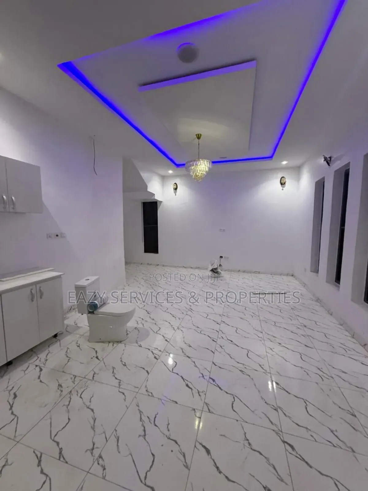 Studio Apartment in Royal Pine Estate, Chevron for rent in Chevron