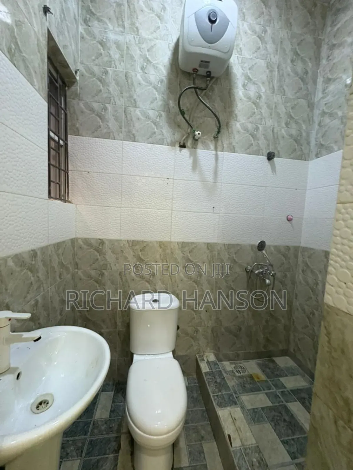 2bdrm Apartment in Secured Estate, Lekki for rent in Lekki
