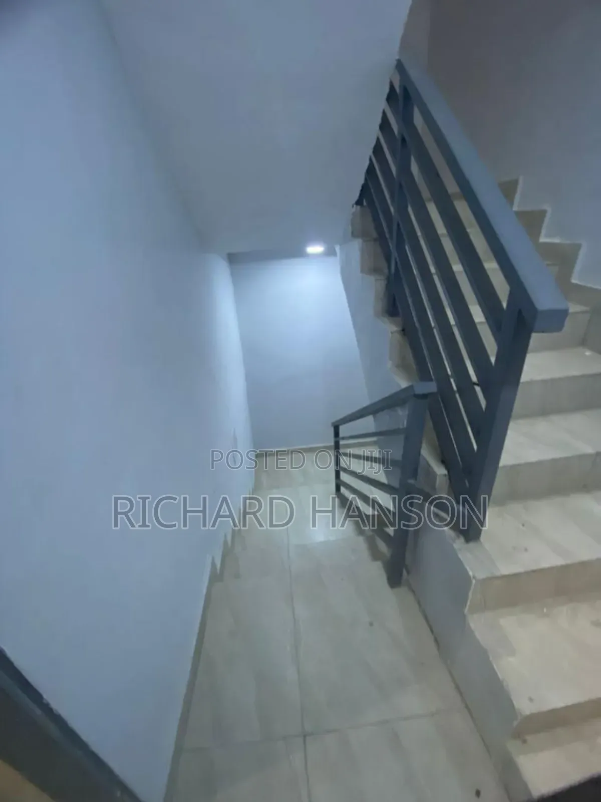 2bdrm Apartment in Secured Estate, Lekki for rent in Lekki