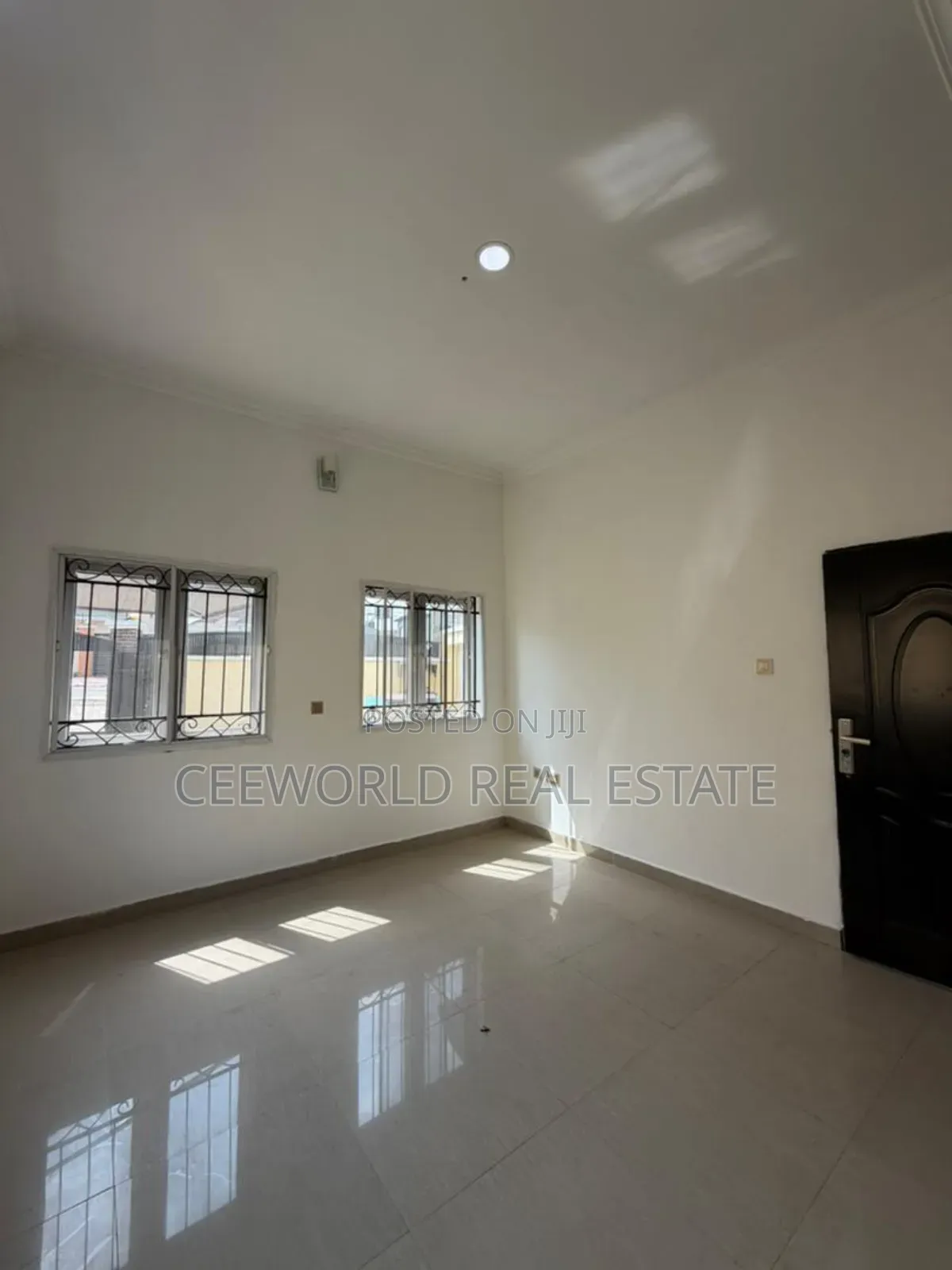 4bdrm Duplex in Kolapo Ishola Gra, Akobo for sale in Akobo