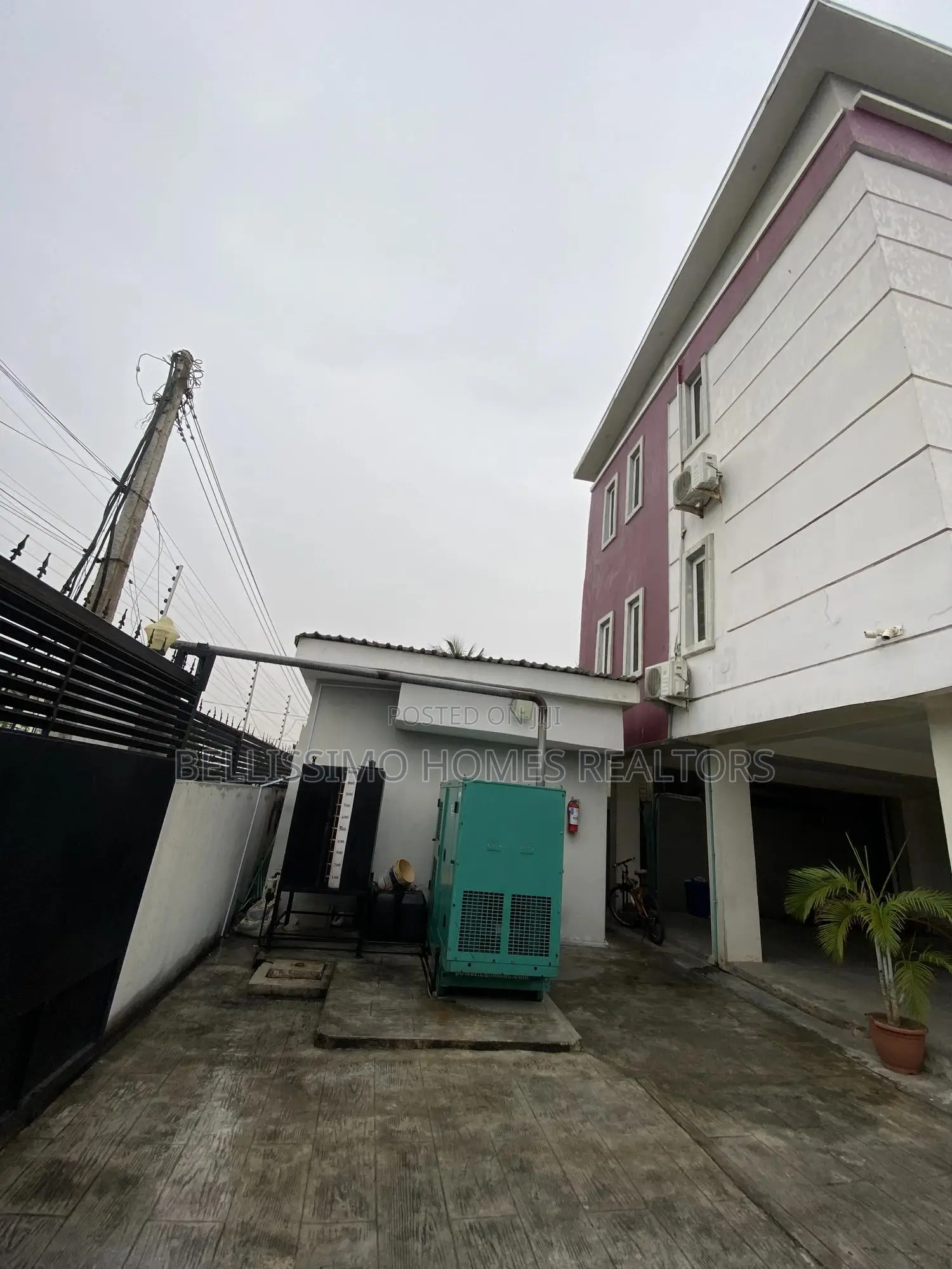 2bdrm Block of Flats in Lekki Phase 1 for sale in Lekki Phase 1