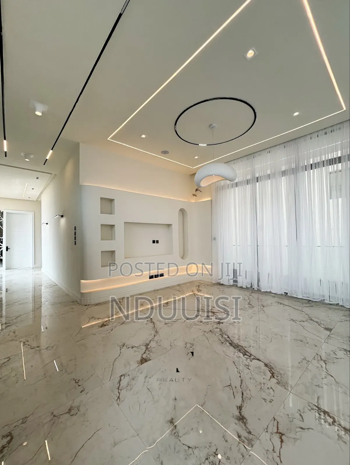 5bdrm Duplex in Lekki Phase 1 for sale in Lekki Phase 1