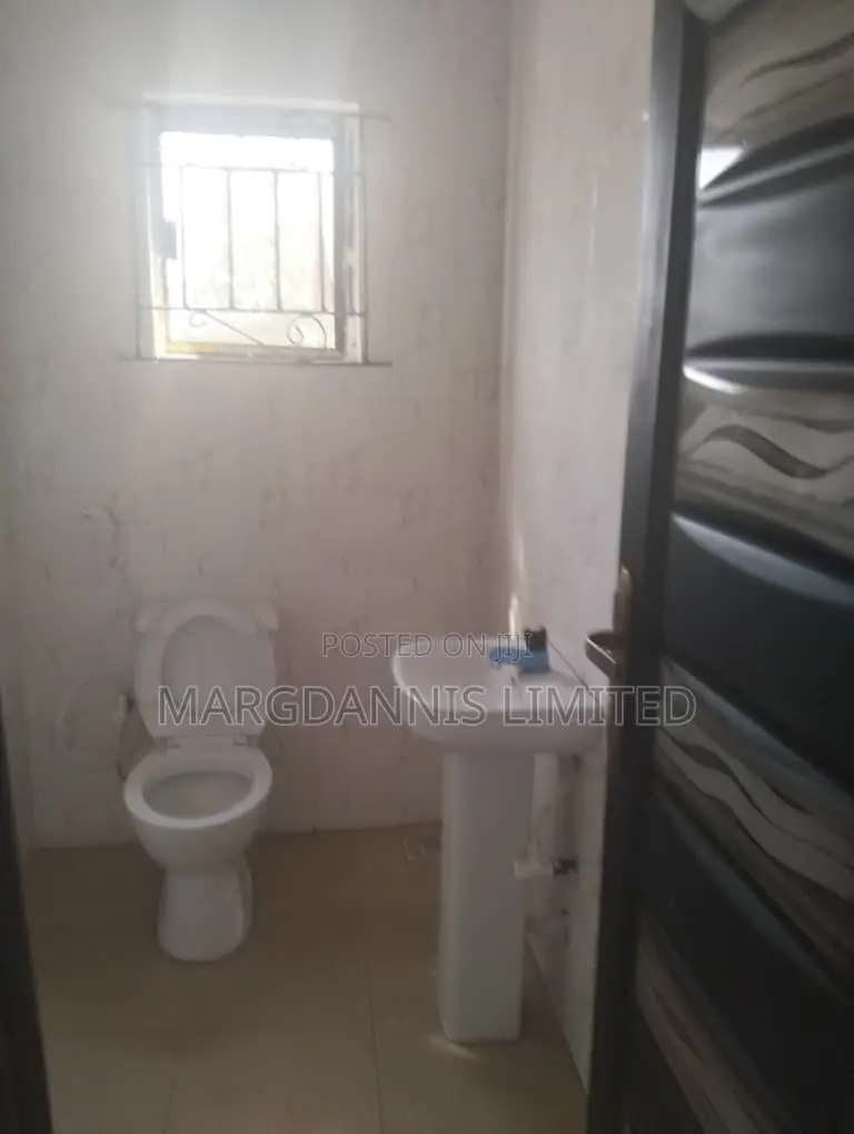 Furnished 2bdrm Block of Flats in Igbe, Igbogbo for sale in Igbogbo