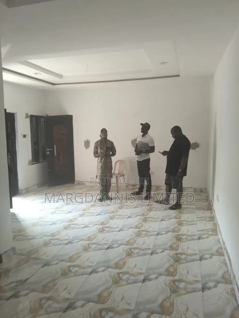 Furnished 2bdrm Block of Flats in Igbe, Igbogbo for sale in Igbogbo