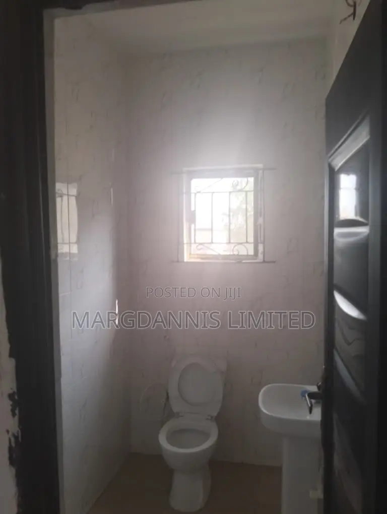 Furnished 2bdrm Block of Flats in Igbe, Igbogbo for sale in Igbogbo