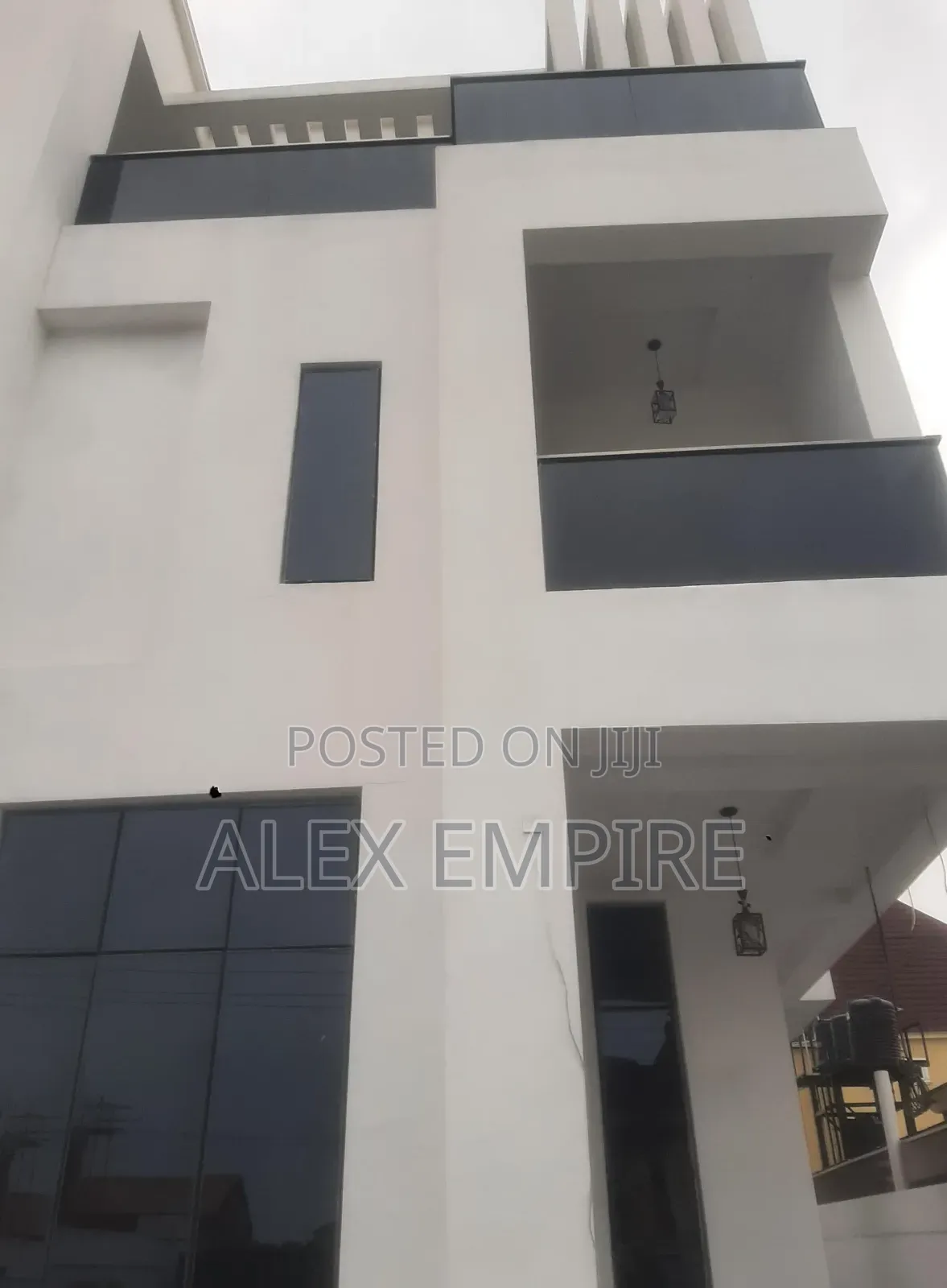 5bdrm Duplex in Amuwo-Odofin for sale in Amuwo-Odofin