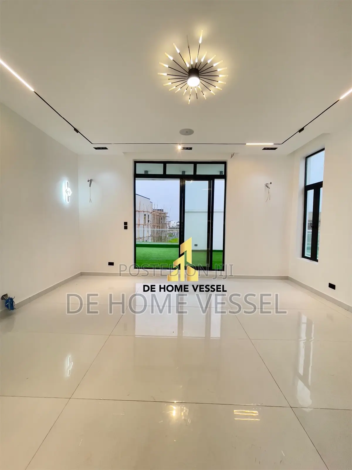5bdrm Duplex in Osapa, Lekki for sale in Lekki