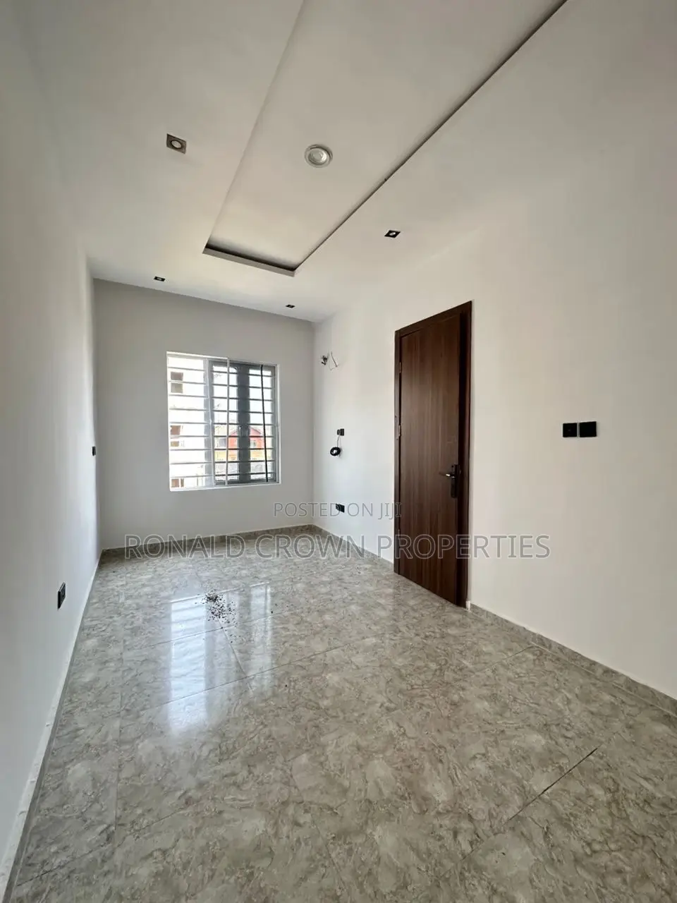 4bdrm Duplex in Ikate for sale in Ikate