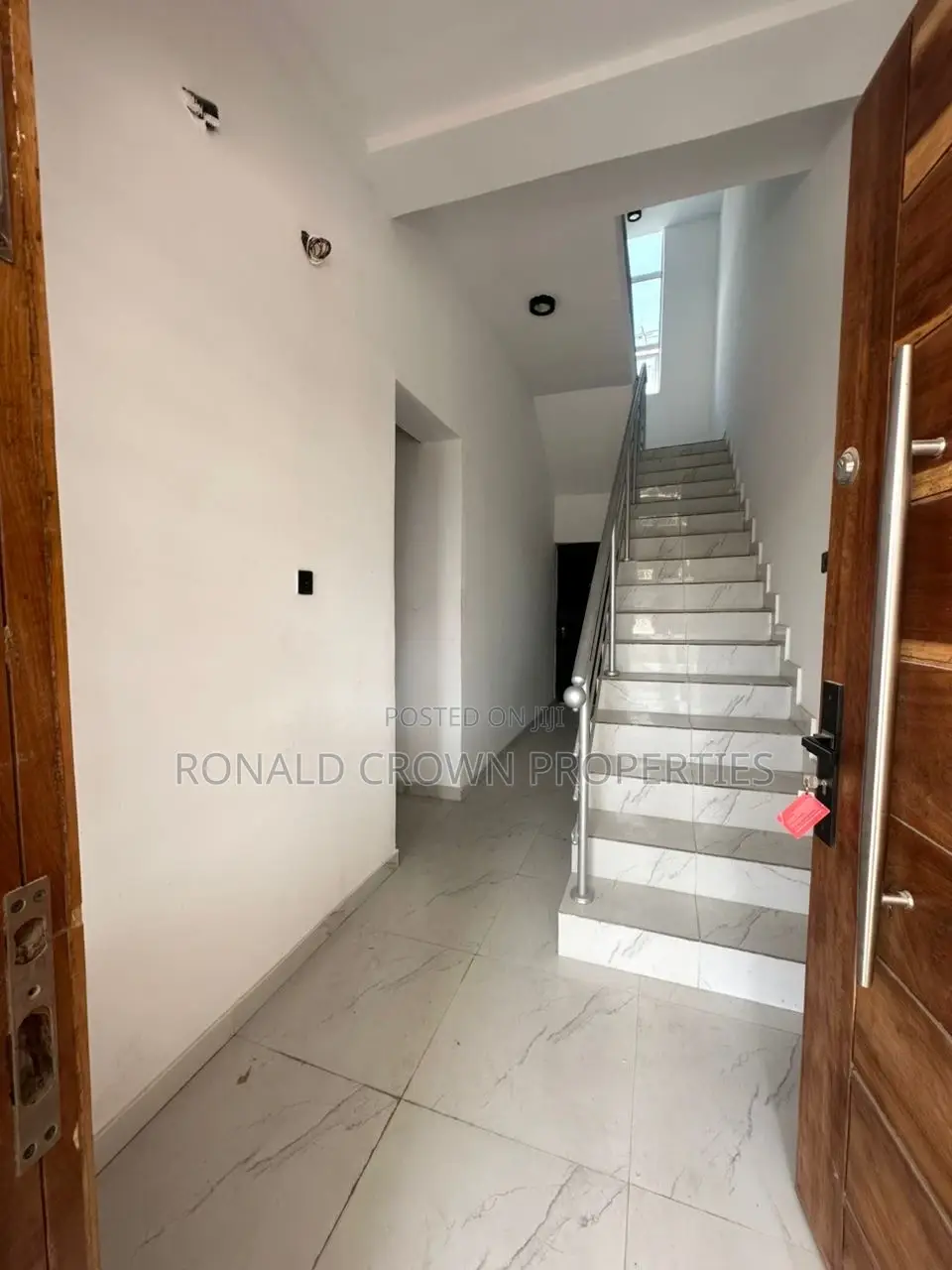 4bdrm Duplex in Ikate for sale in Ikate