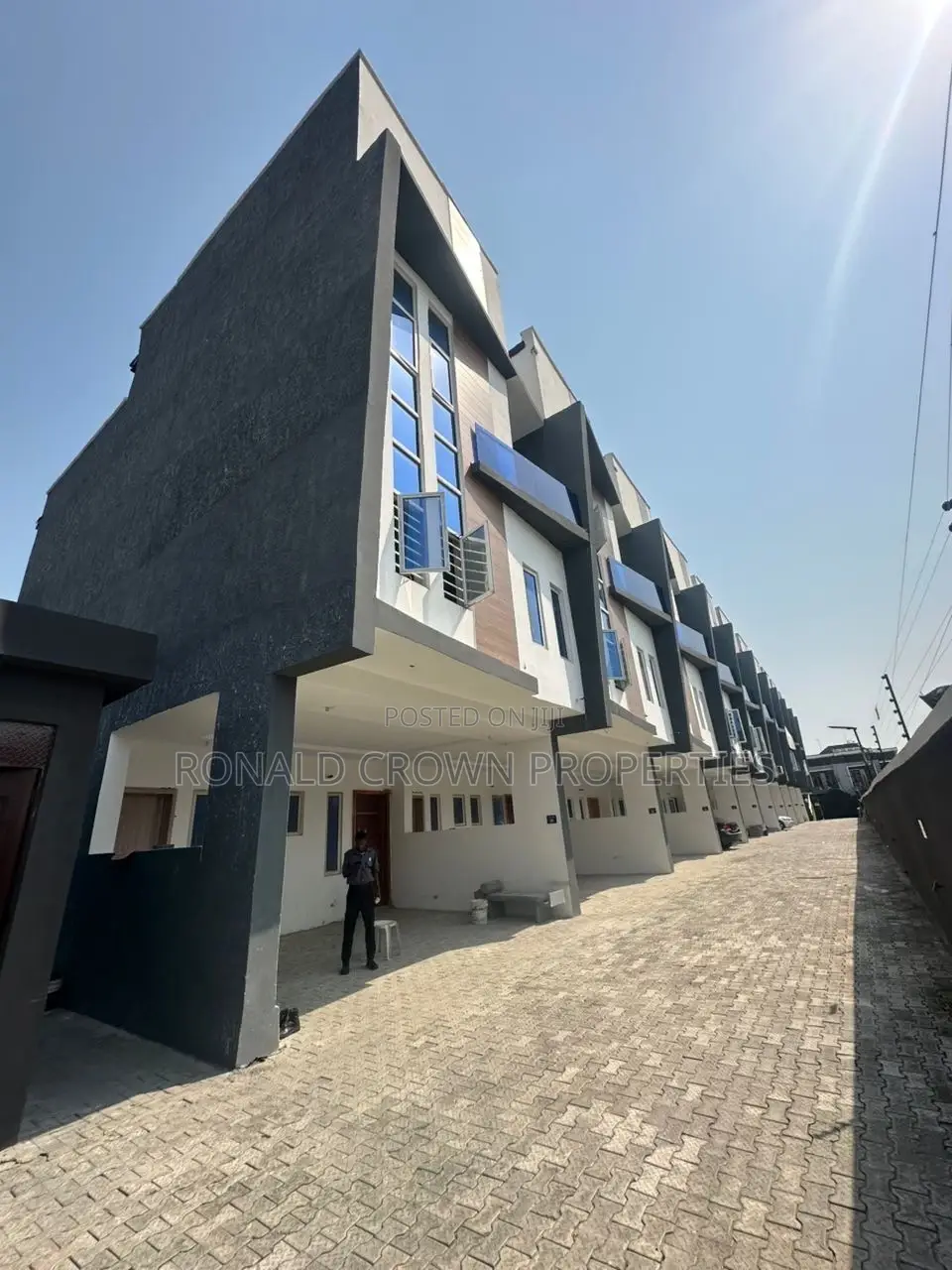 4bdrm Duplex in Ikate for sale in Ikate