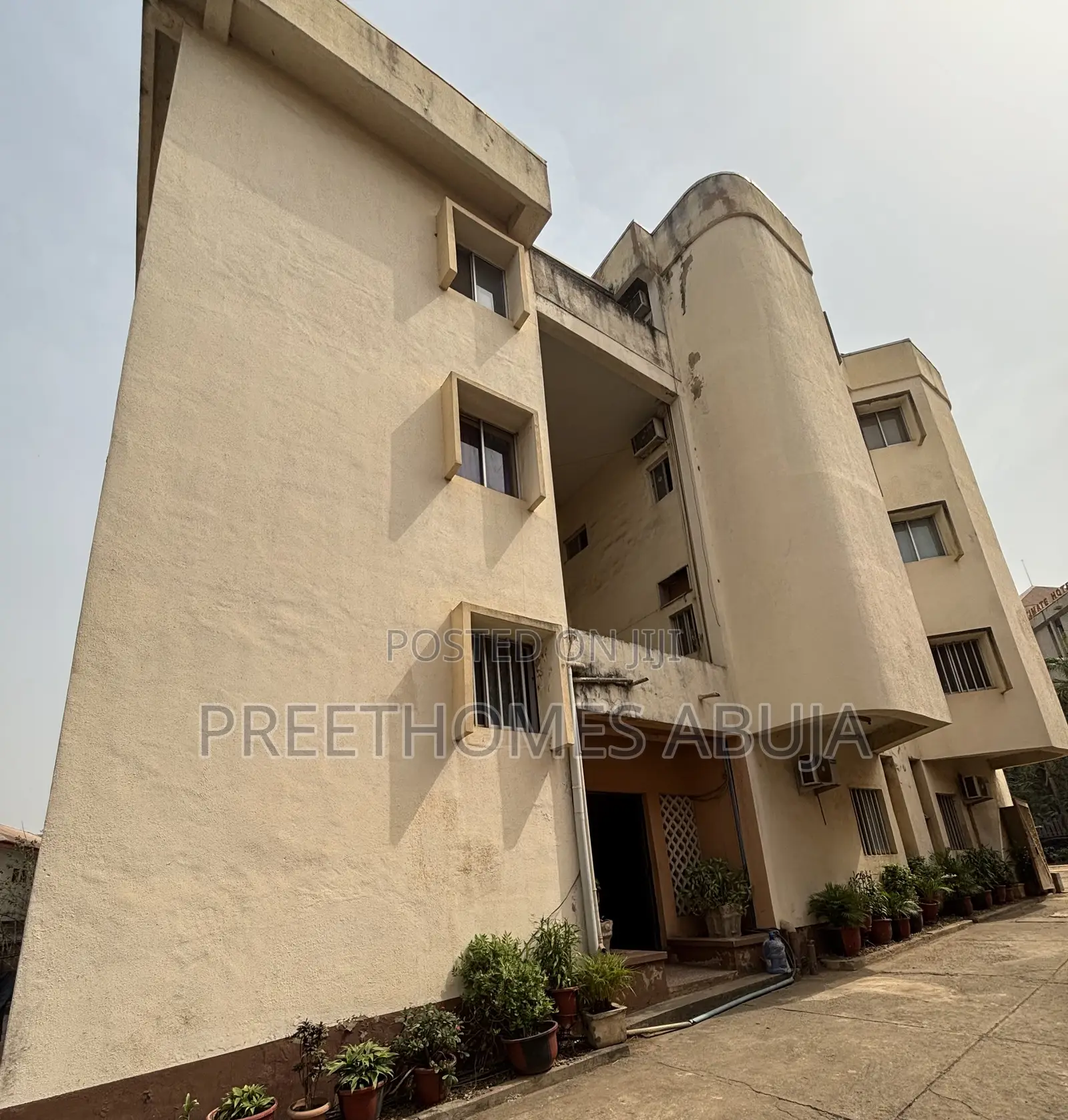Office Complex for Sale in Garki 2