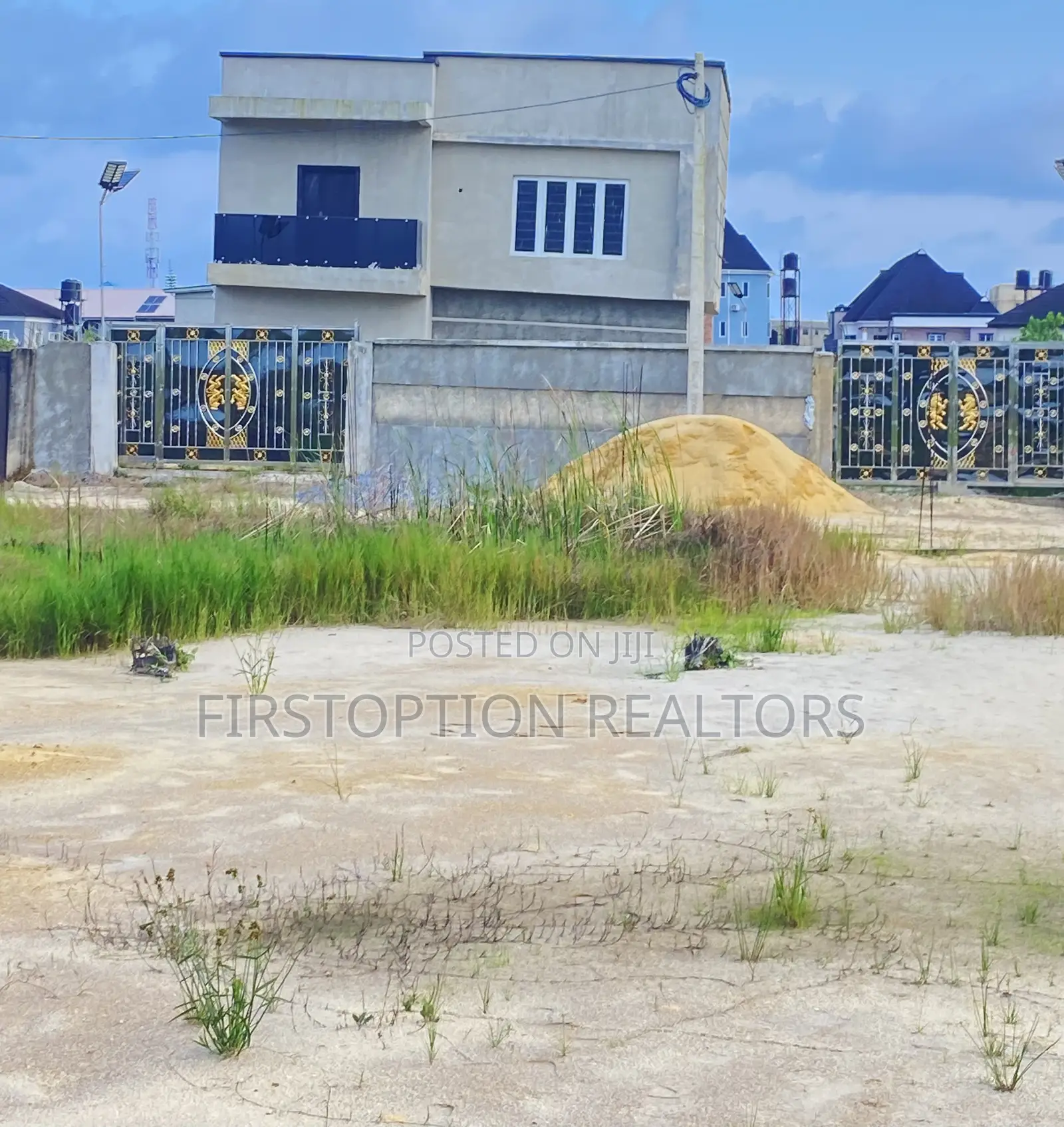 Distress 650sqm Land at Bashorun Estate Majek Sangotedo in Sangotedo