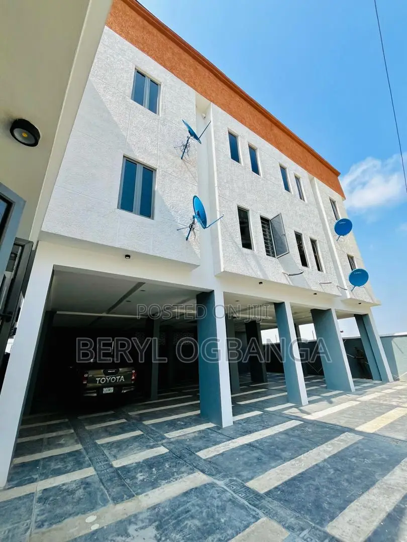 2bdrm Apartment in Lekki Phase 1 for rent in Lekki Phase 1