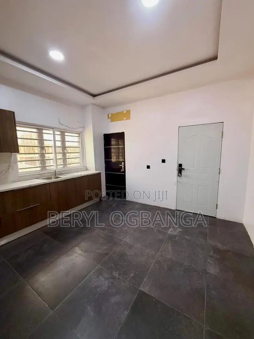 3bdrm Apartment in Ikate for rent in Ikate