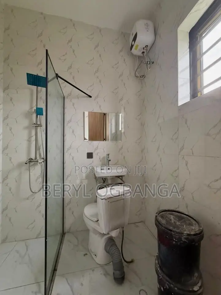 4bdrm Duplex in Lekki Phase 2 for rent in Lekki Phase 2