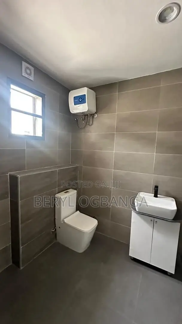 3bdrm Apartment in Lekki Phase 1 for sale in Lekki Phase 1
