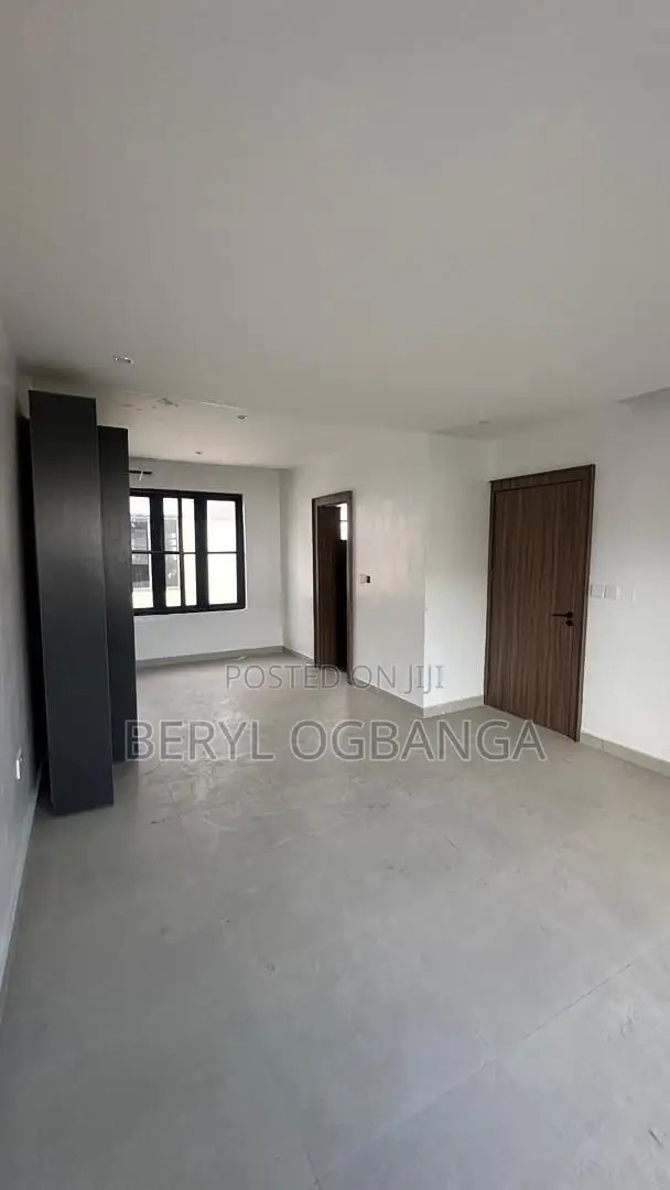 3bdrm Apartment in Lekki Phase 1 for sale in Lekki Phase 1