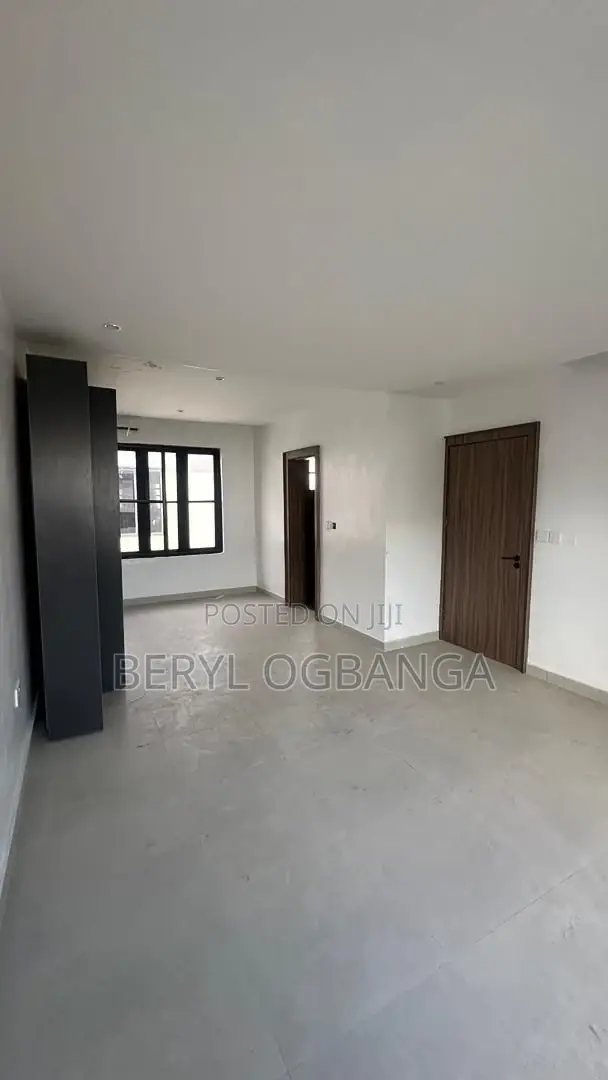 3bdrm Apartment in Lekki Phase 1 for sale in Lekki Phase 1