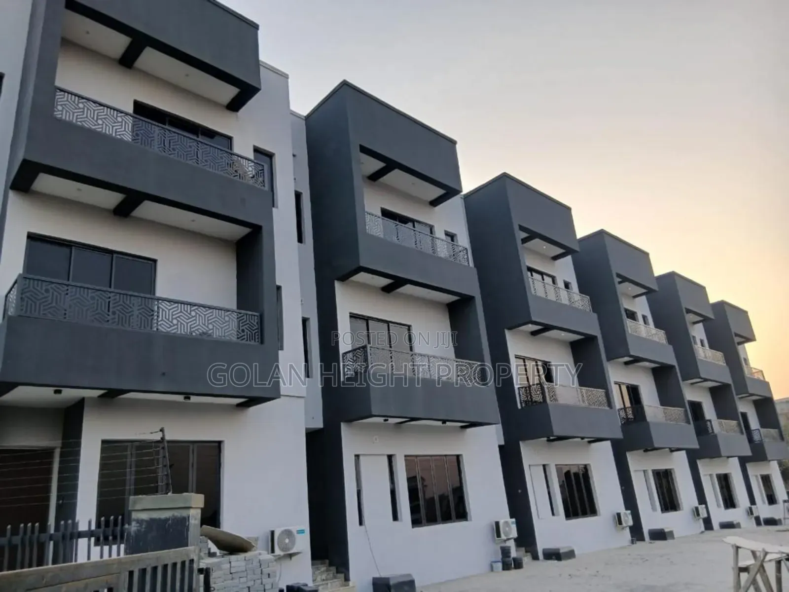 4bdrm Townhouse/Terrace in Guzape for sale in Guzape District