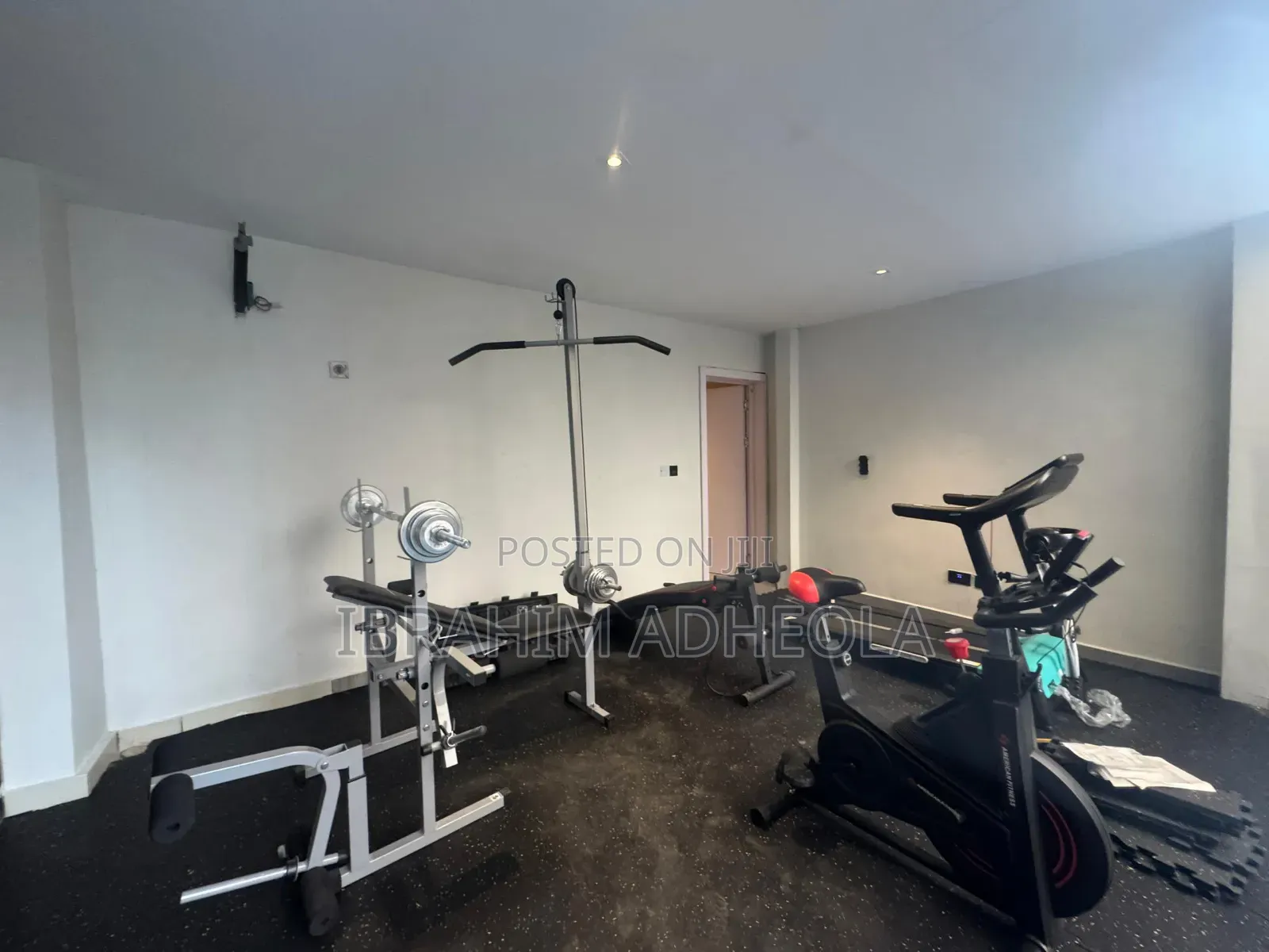3bdrm Apartment in Lekki Phase1 for sale in Lekki Phase 1