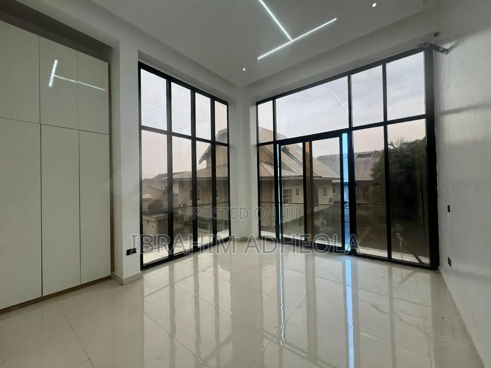 3bdrm Apartment in Lekki Phase1 for sale in Lekki Phase 1