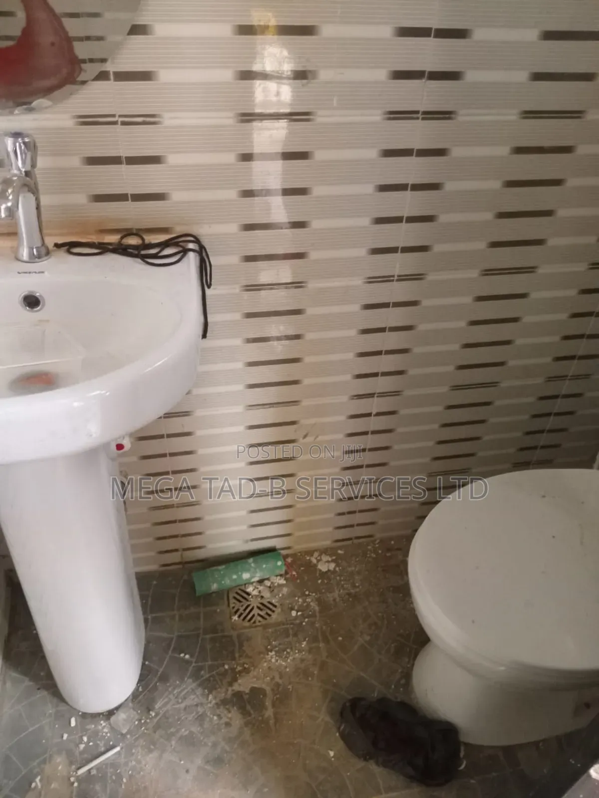 2bdrm Block of Flats in Behind Mfm Prayer for rent in Berger