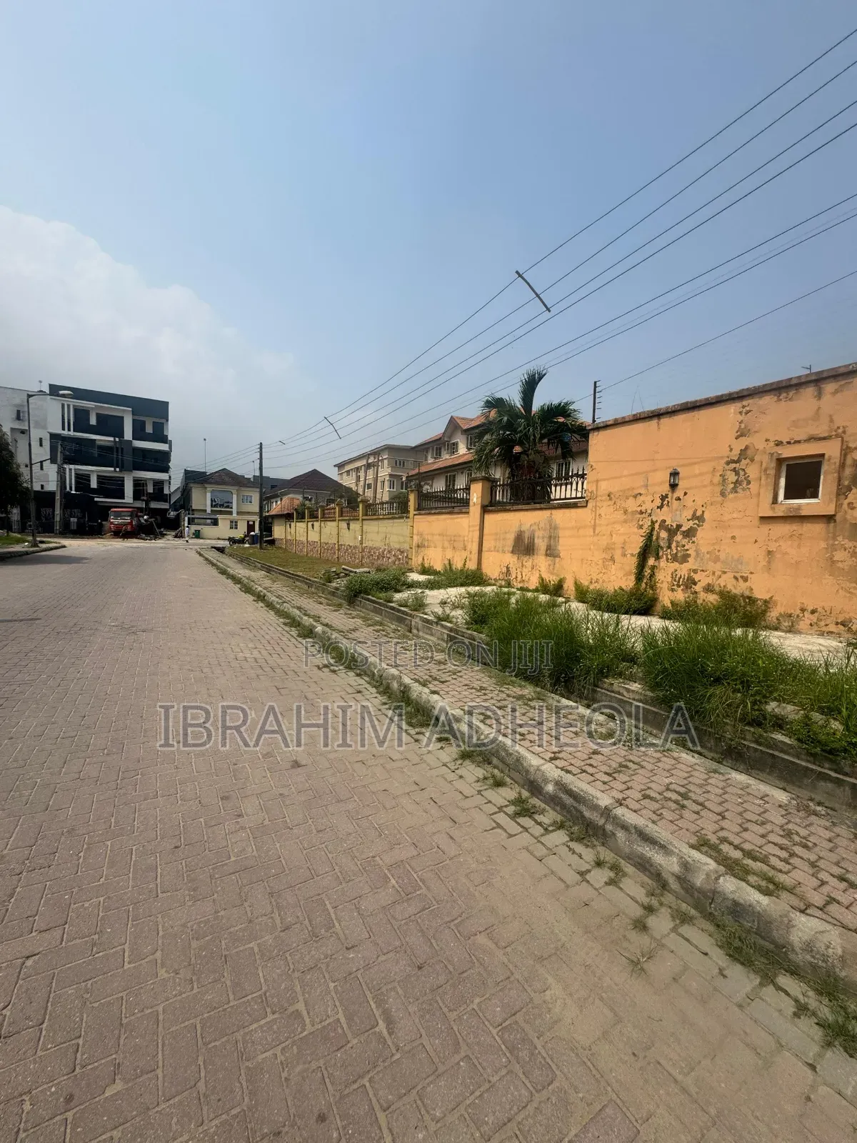 Er P Land Measuring 1200sqm With 2units of 5bedroom Duplexes on It, in Lekki Phase 1