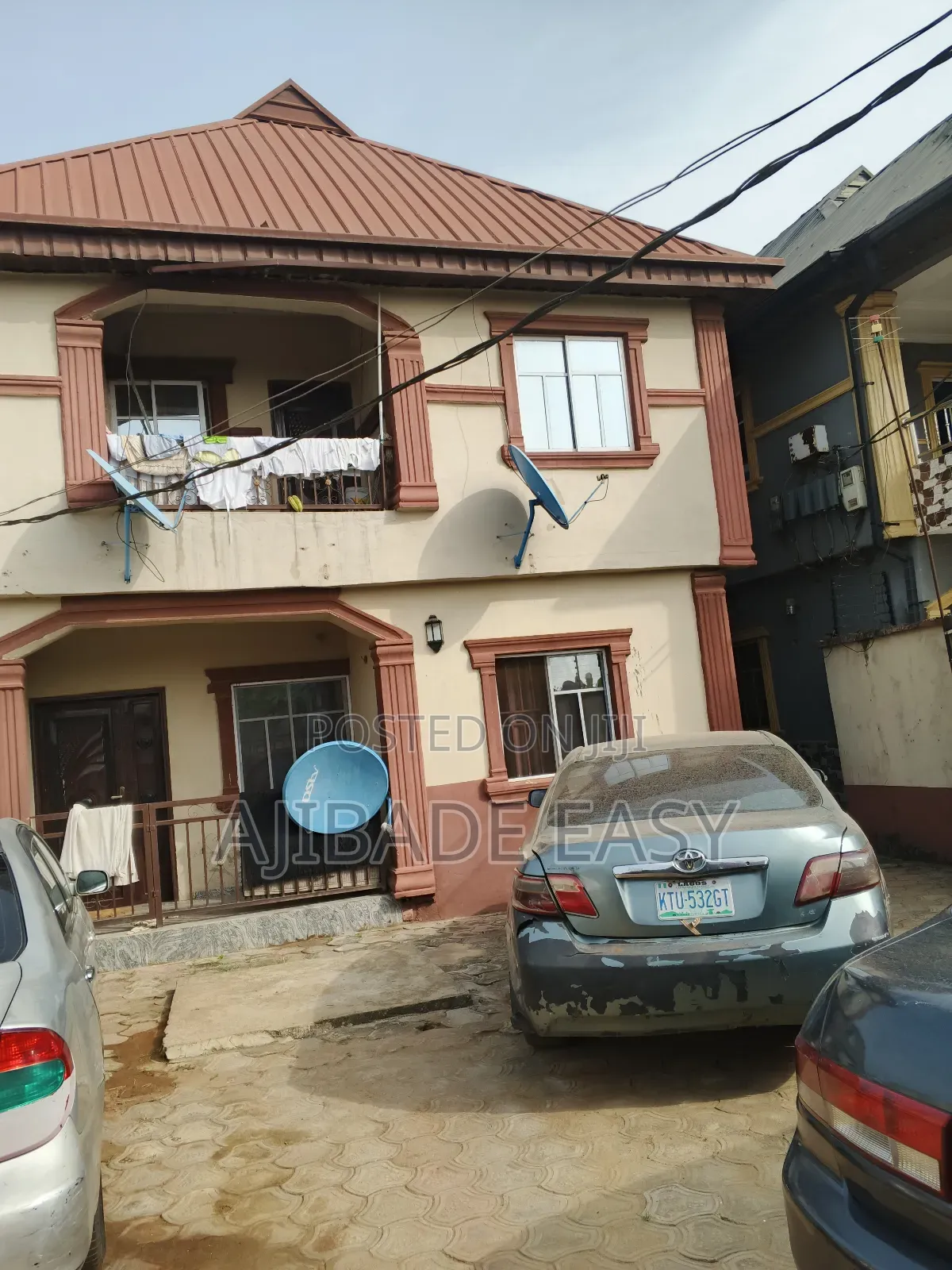 10bdrm Block of Flats in Ayobo for sale in Ayobo