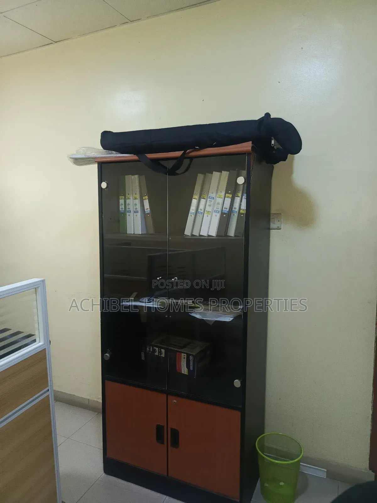 A Small Furnished Office Space in Lekki Phase 1 in Lekki Phase 1