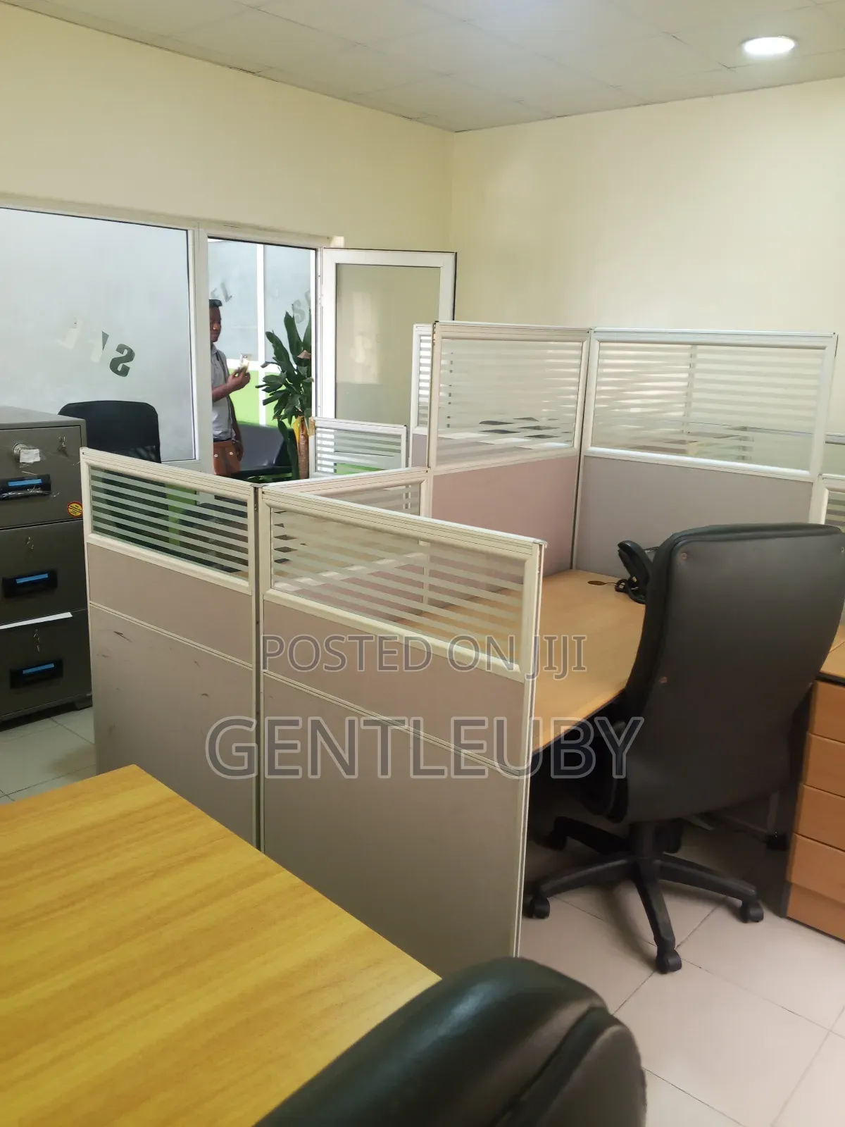 Fully Serviced and Furnished Office Space for Rent at Lekki Phase 1 in Lekki