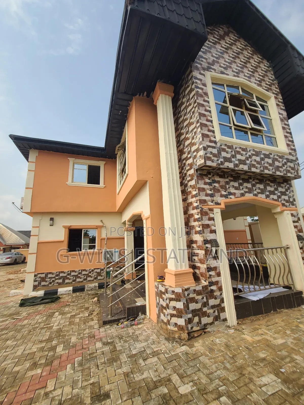 6bdrm Duplex in Ulemon Airport Road, Benin City for rent in Benin City