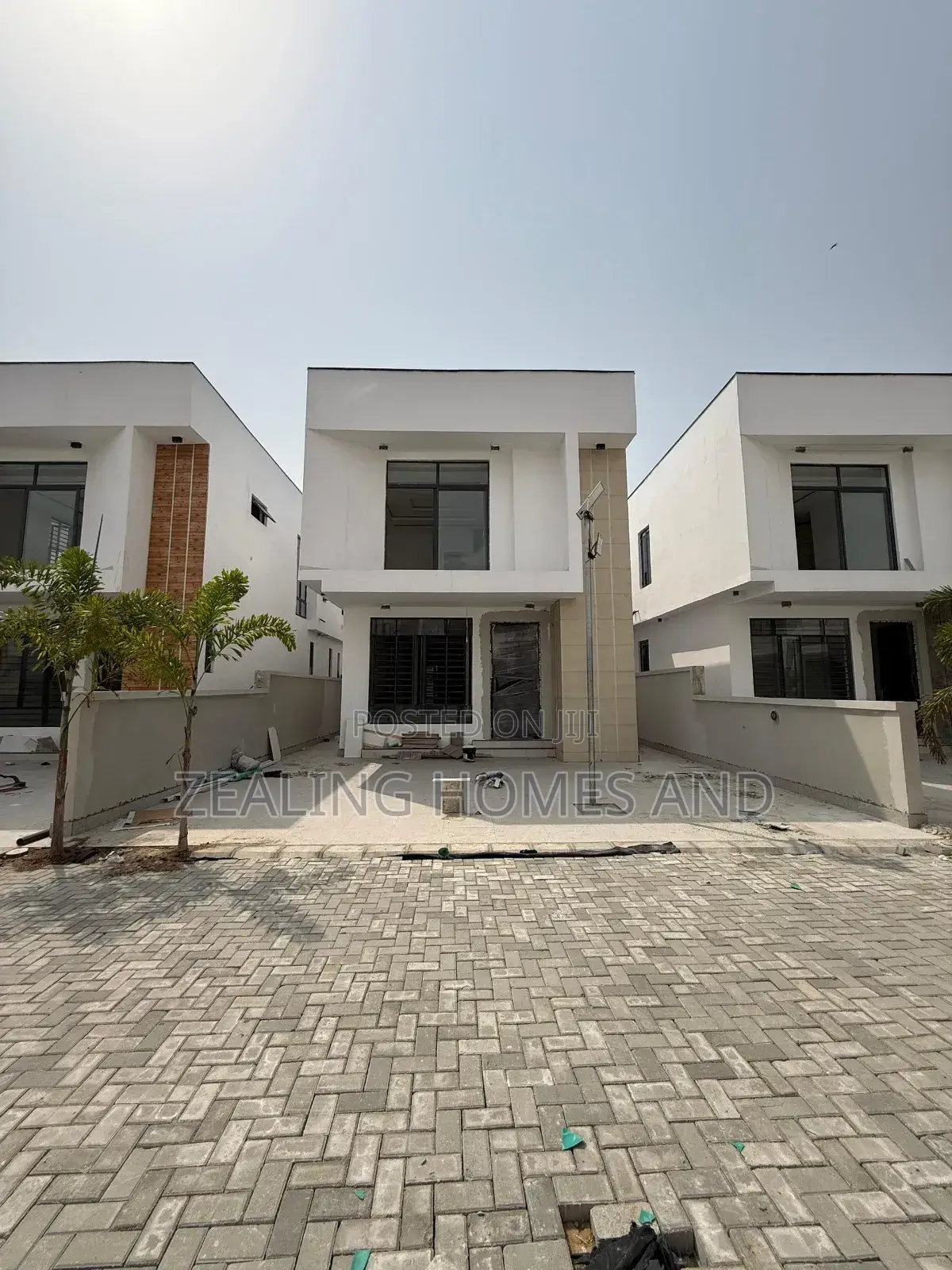Furnished 4bdrm Duplex in Ikota Estate Lekki for sale in Ikota