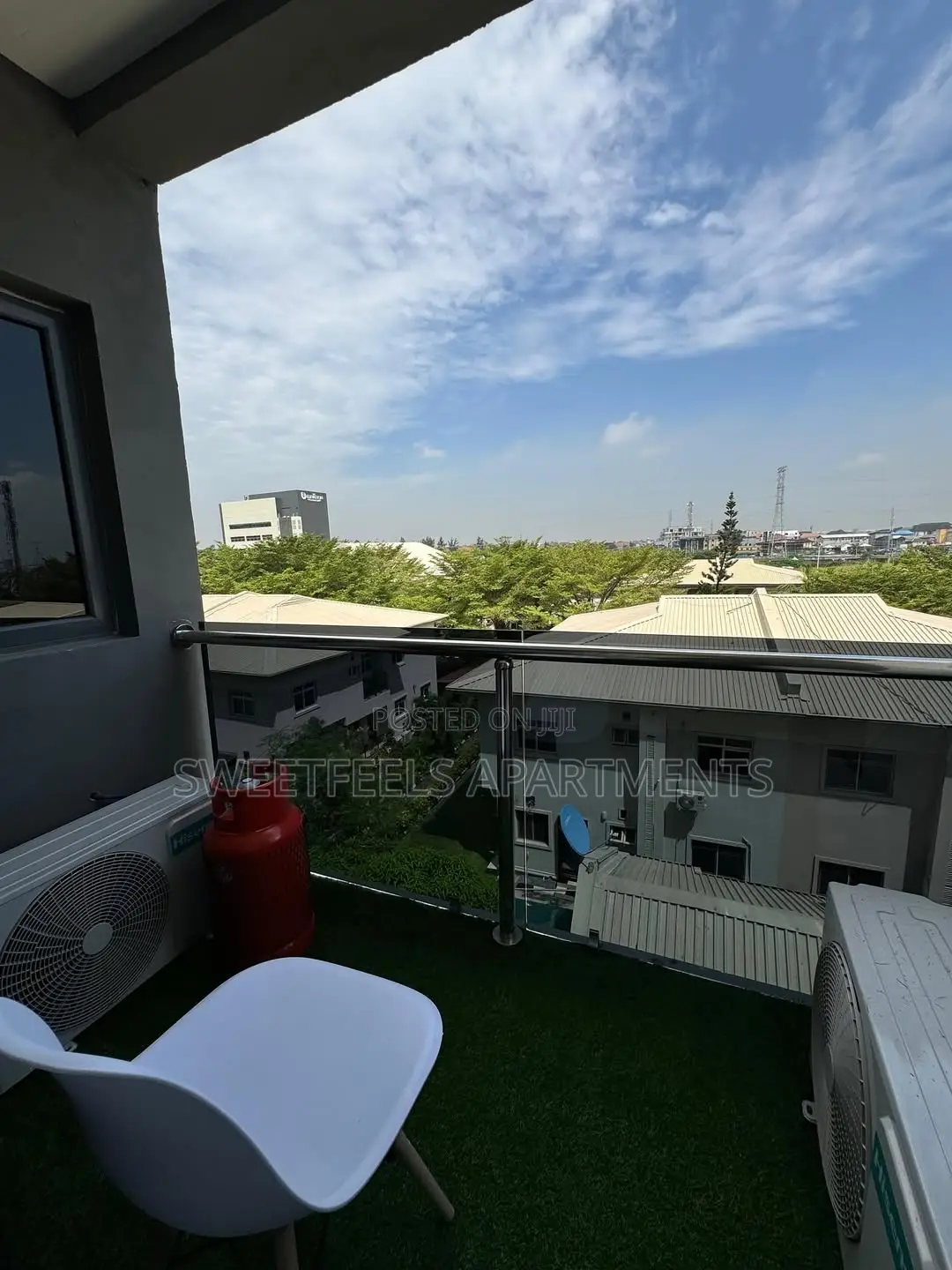 Luxury One Bedroom Apartment in Ikate