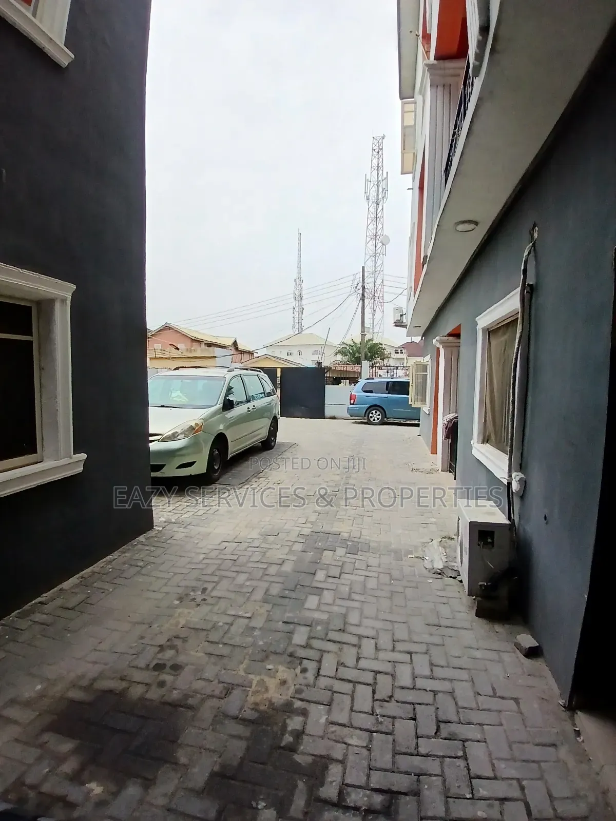 19bdrm Block of Flats in Awoyaya for sale in Awoyaya