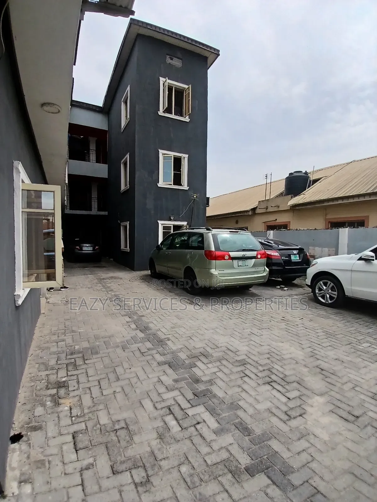 19bdrm Block of Flats in Awoyaya for sale in Awoyaya