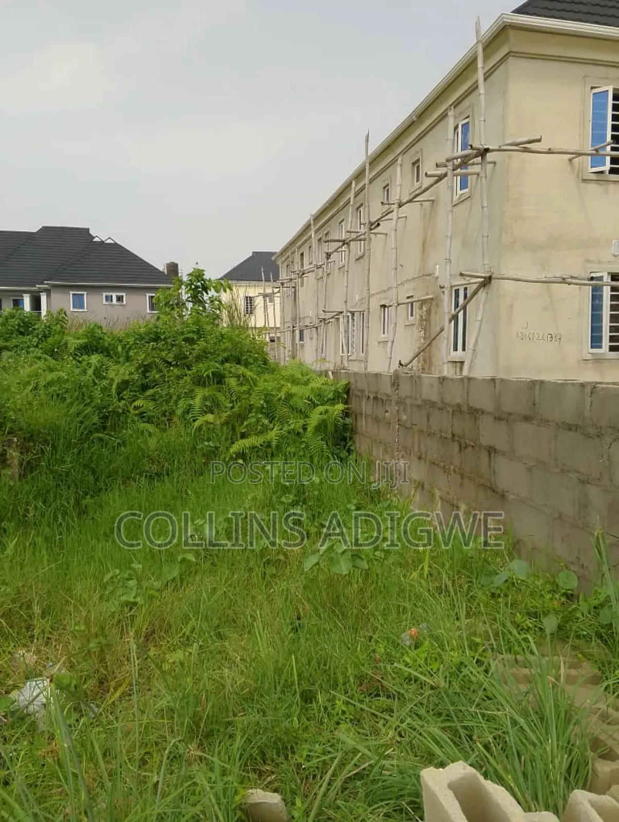 700sqm Land in Ogombo in Ogombo