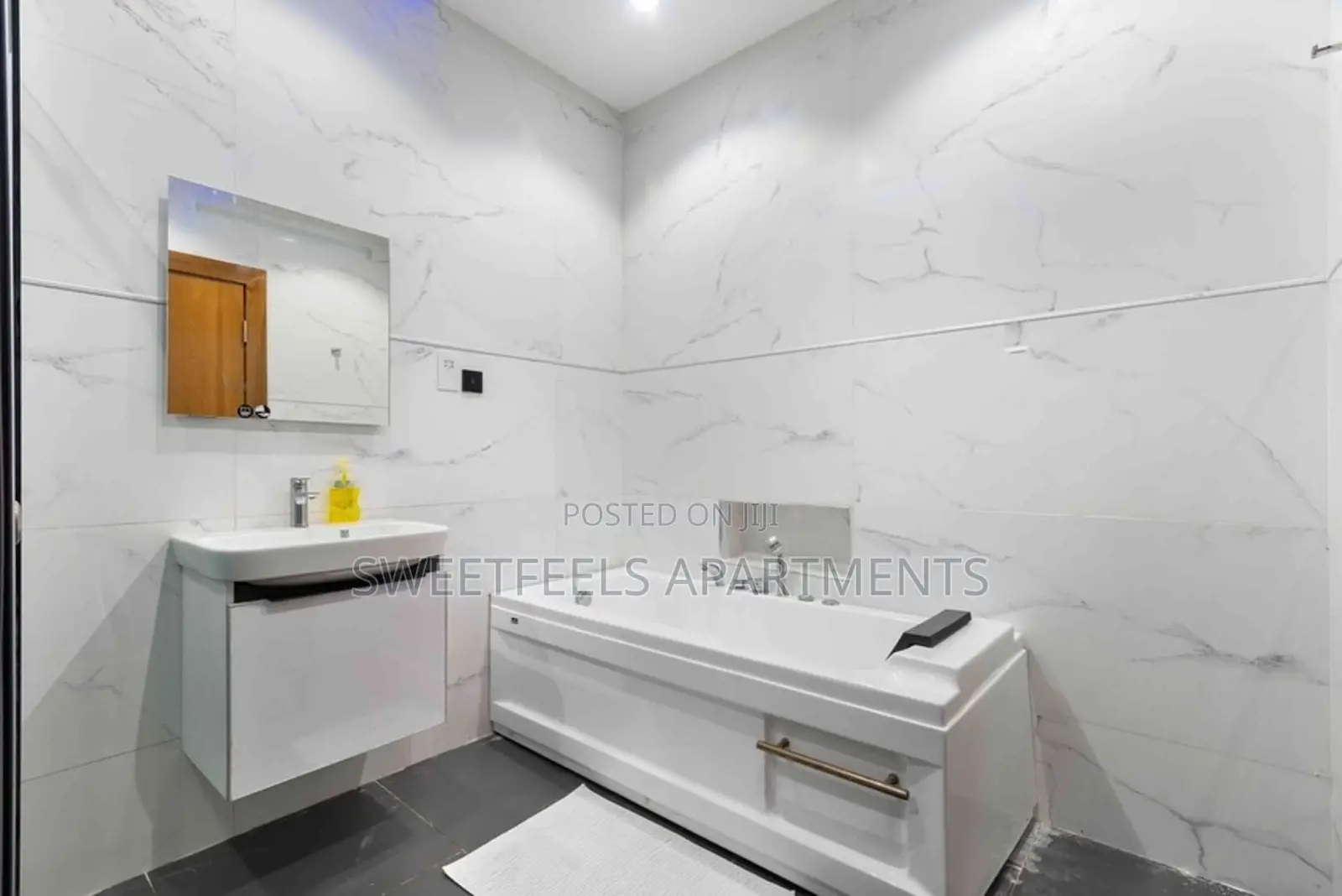 Cozy, Beautiful Luxurious 4 Bedroom Terrace in Victoria Island Extension