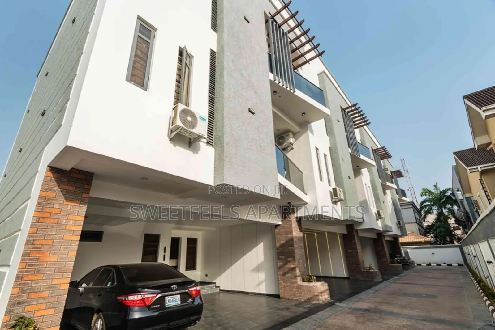 Cozy, Beautiful Luxurious 4 Bedroom Terrace in Victoria Island Extension