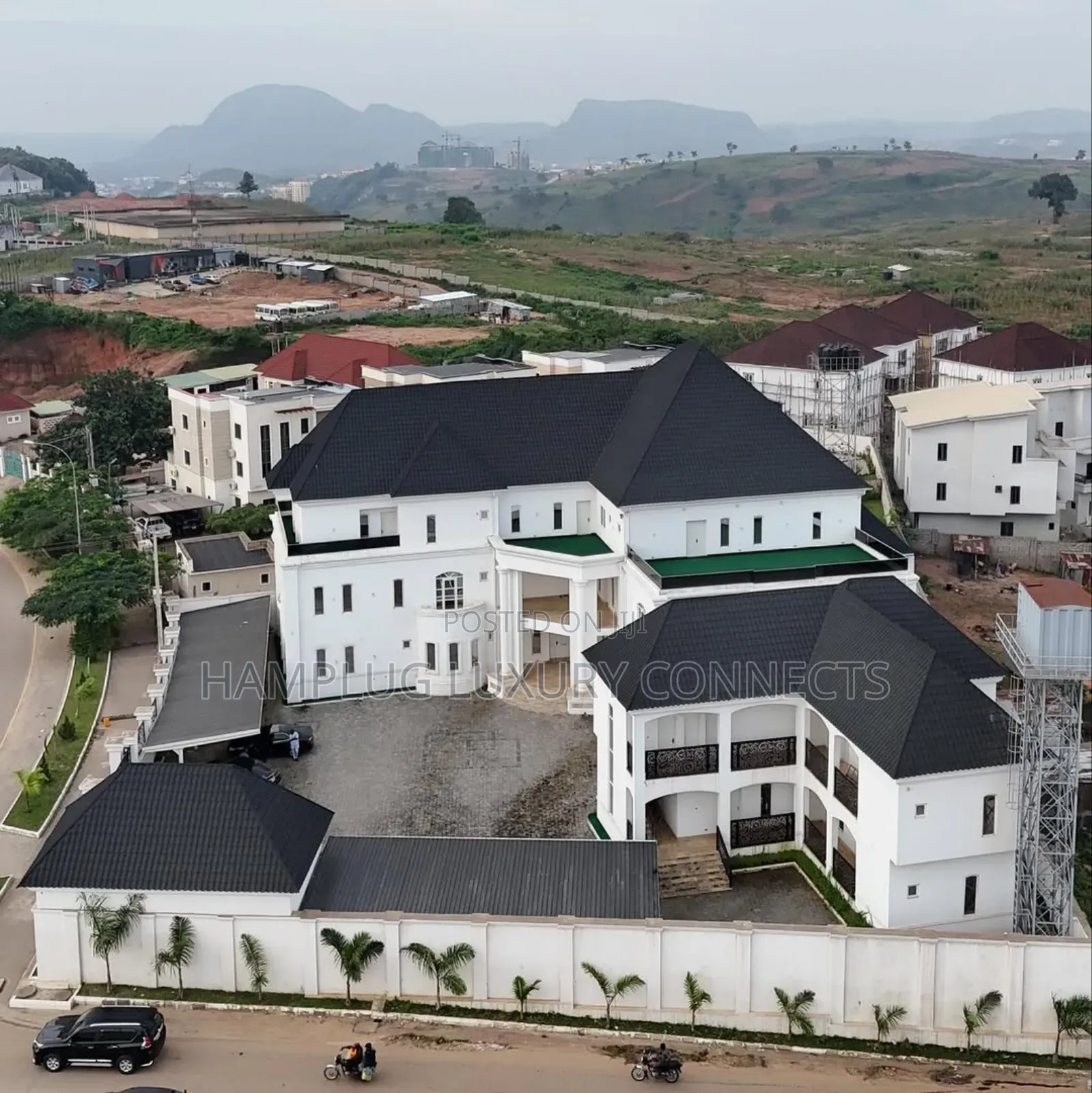 Furnished 17bdrm Mansion in Asokoro for sale in Asokoro