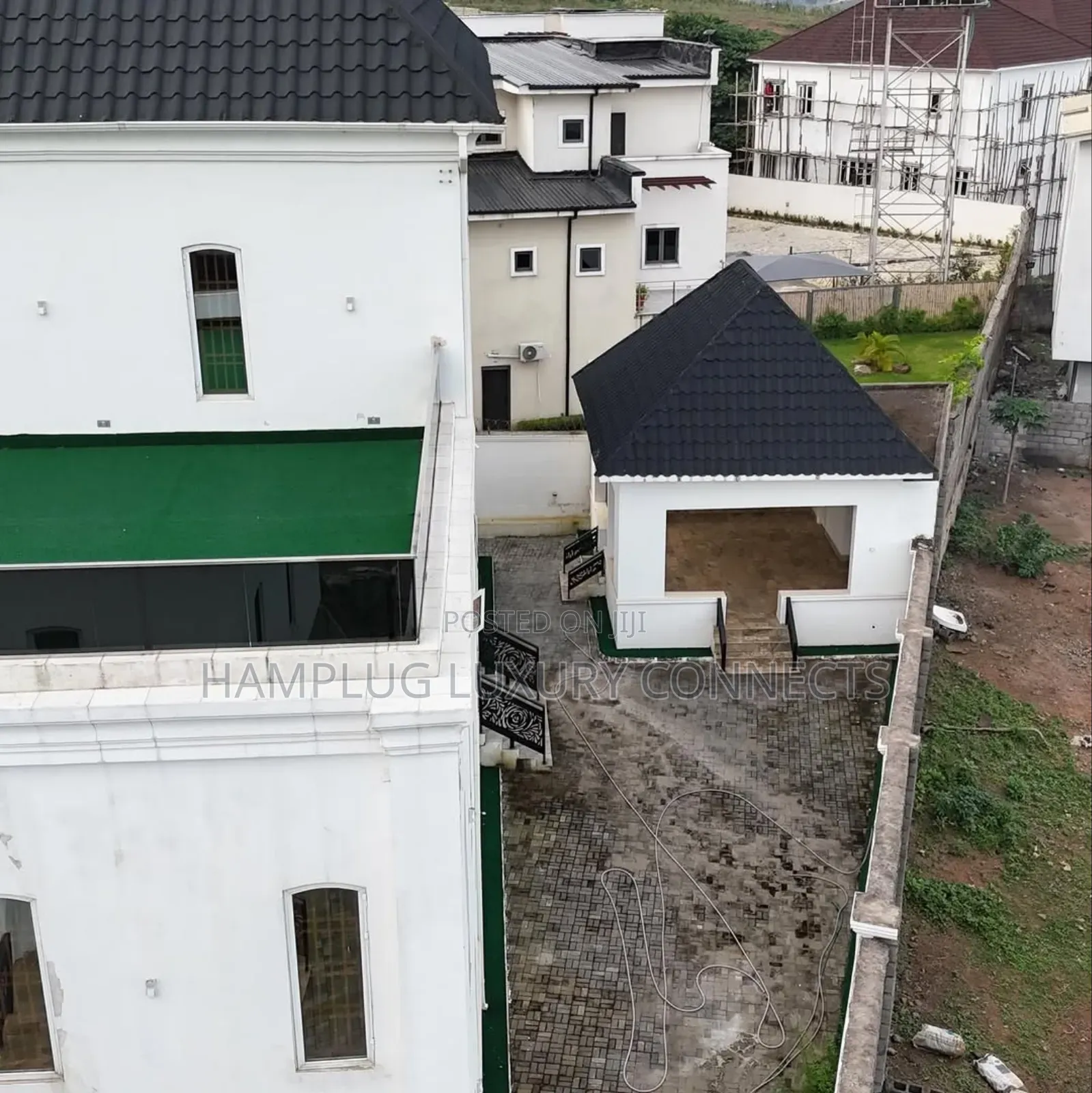 Furnished 17bdrm Mansion in Asokoro for sale in Asokoro