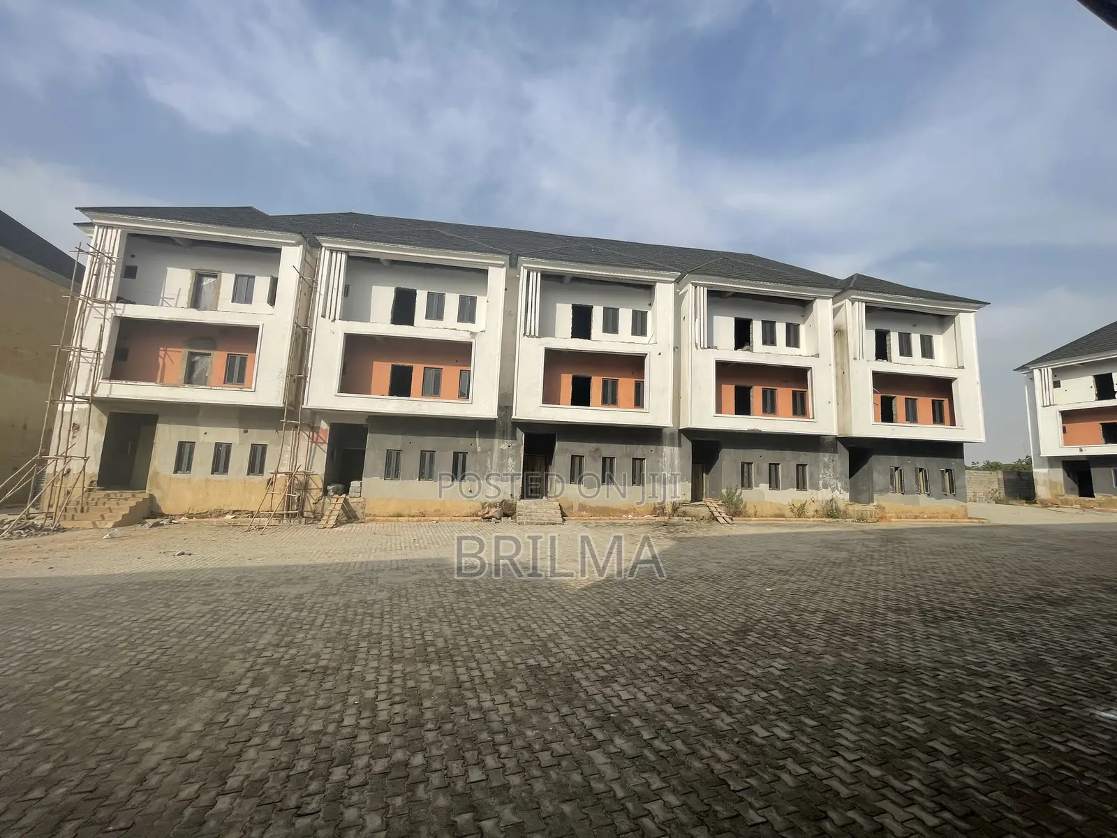 4bdrm Townhouse/Terrace in Kaura for sale in Kaura