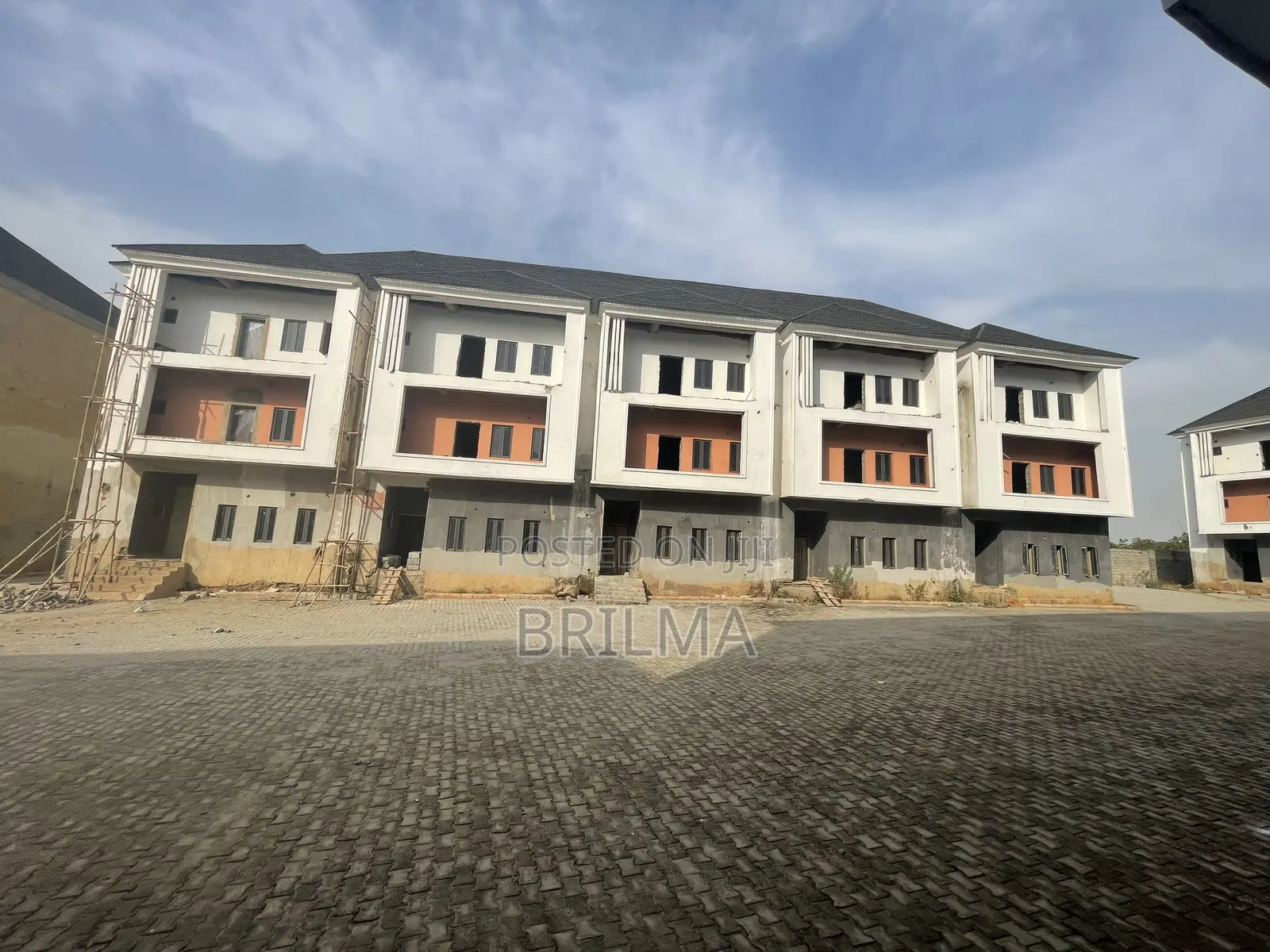 4bdrm Townhouse/Terrace in Kaura for sale in Kaura