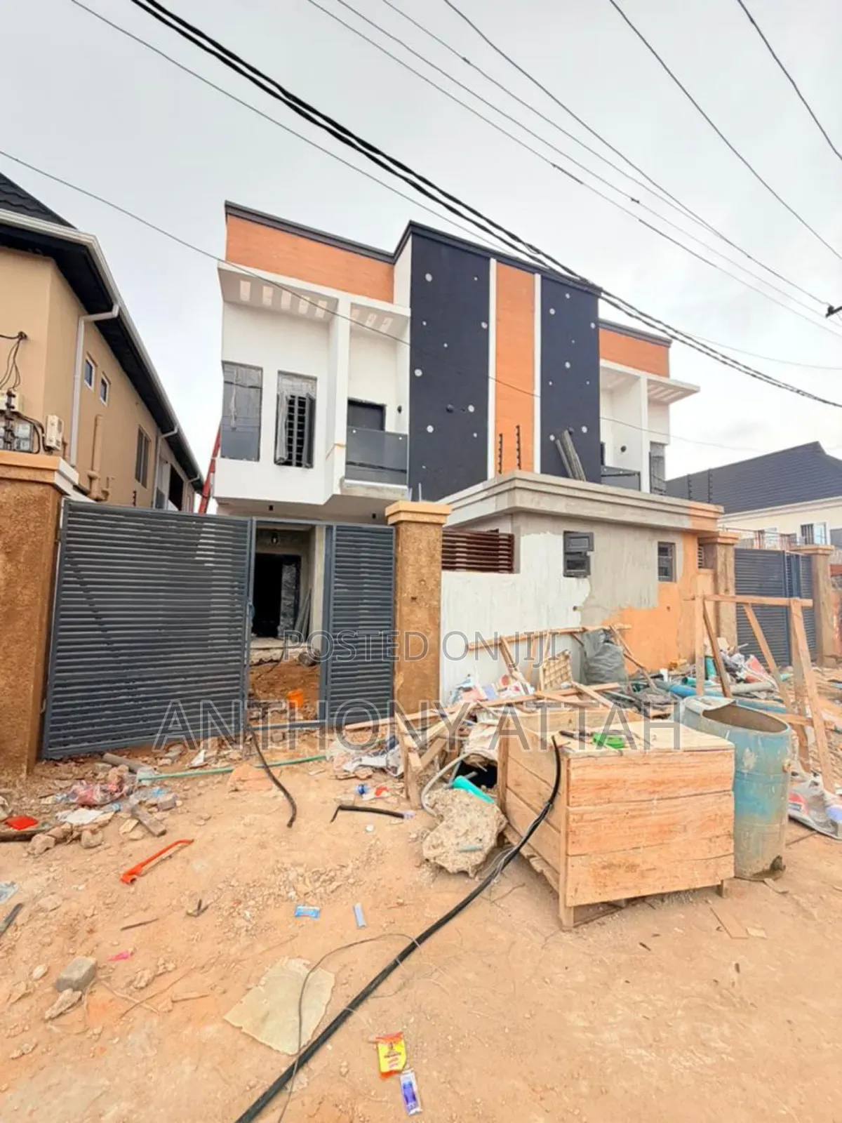 Furnished 4bdrm Duplex in Surulere for sale in Surulere