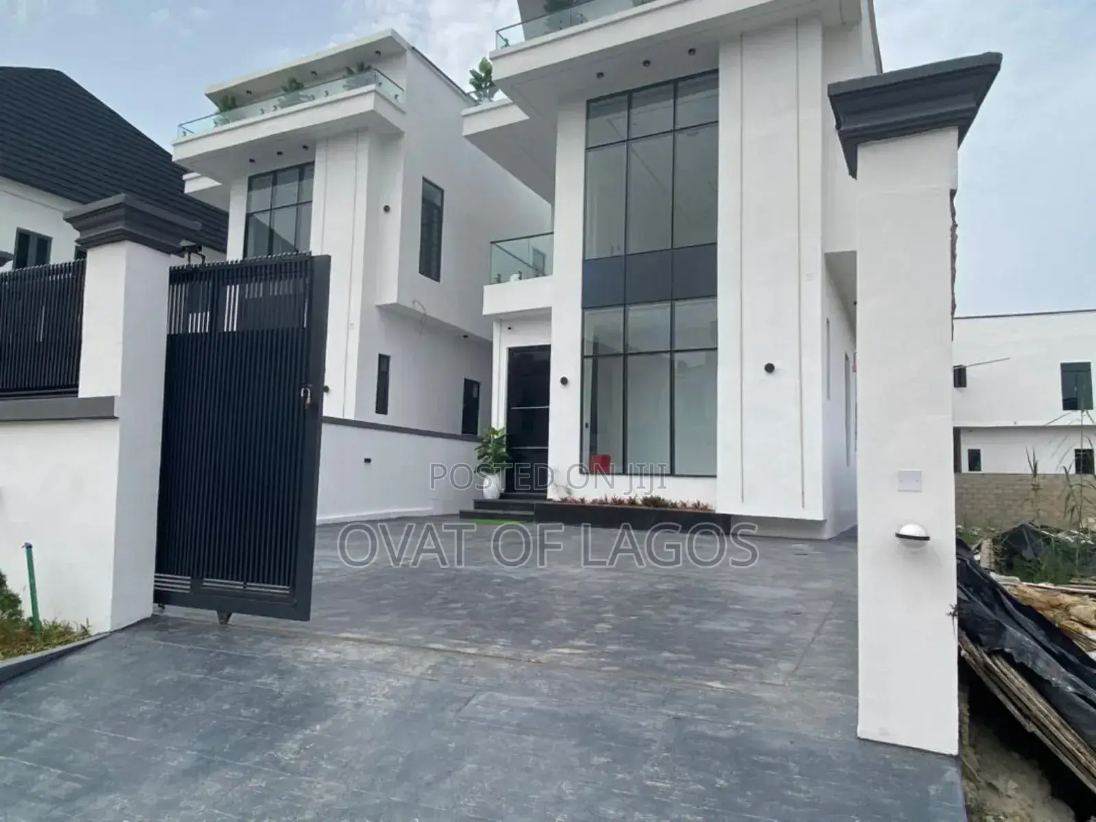 5bdrm Duplex in Harris Drive By Vgc, Lekki for sale in Lekki