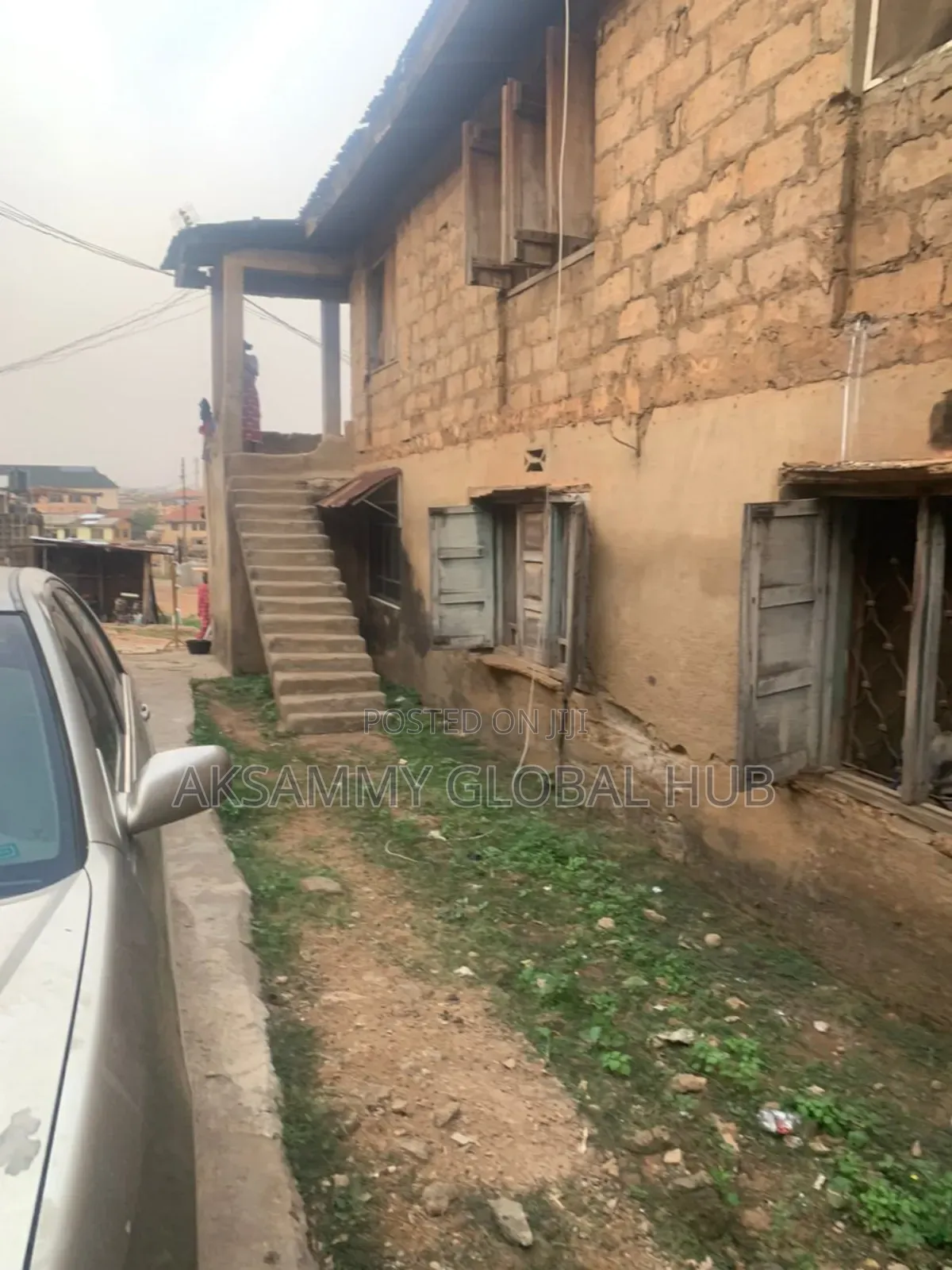 16bdrm Apartment in Omorilewa Street,, Ibadan for sale in Ibadan