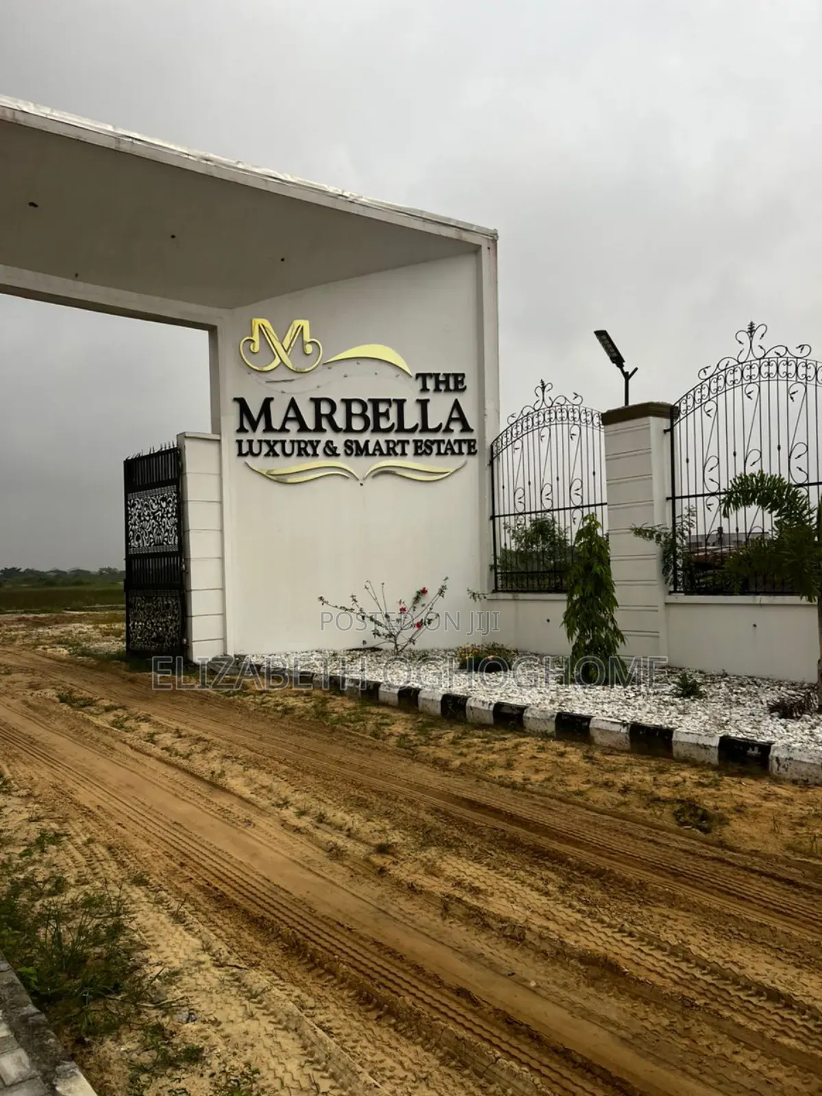 Buy and Build Mixed Use Land Along Lekki-Epe Expressway, Bogije in Bogije