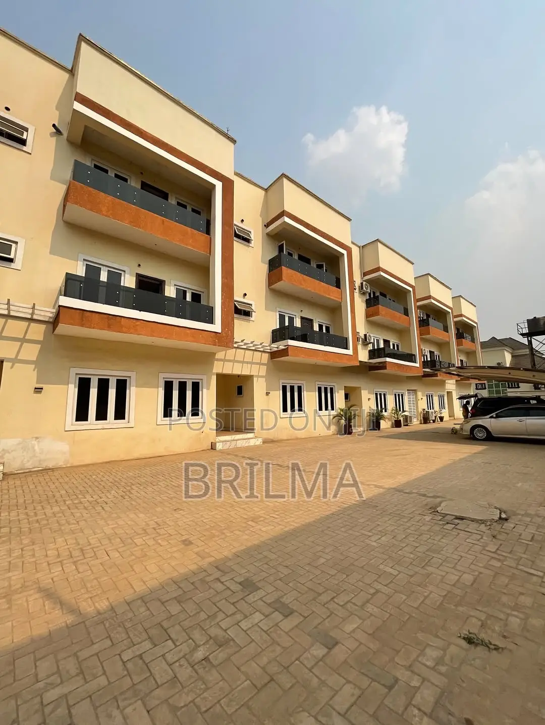 4bdrm Duplex in Durumi for sale in Durumi