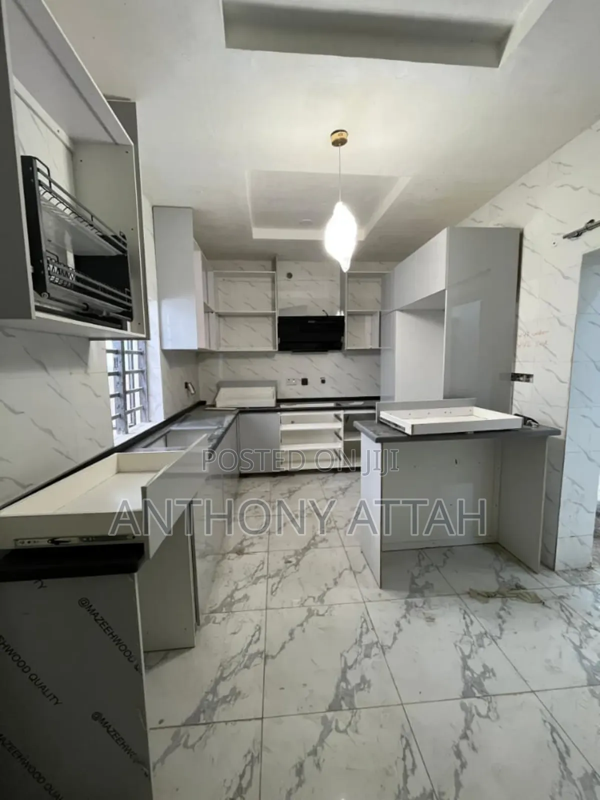 Furnished 4bdrm House in Surulere for sale in Surulere