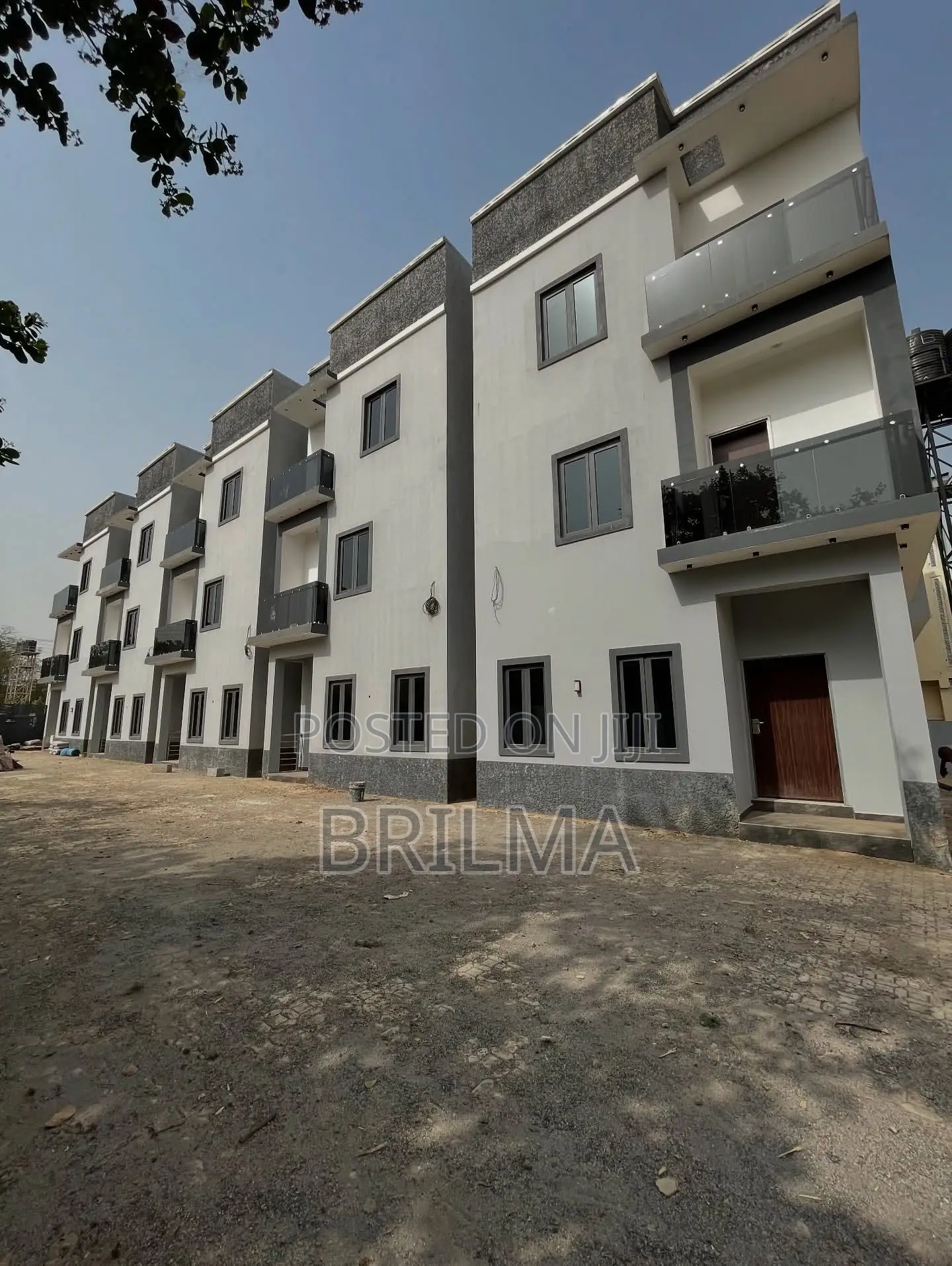4bdrm Duplex in Gaduwa for sale in Gaduwa