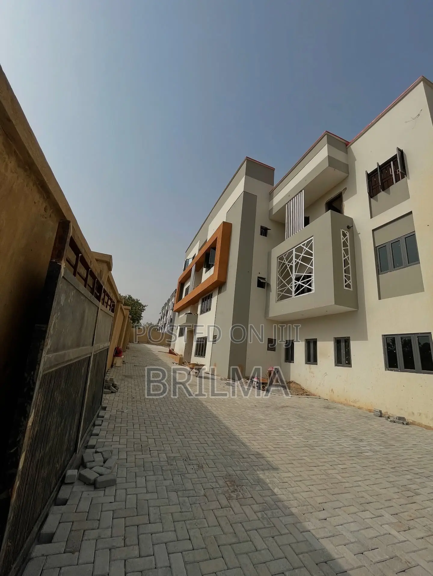 3bdrm Block of Flats in Gaduwa for sale in Gaduwa